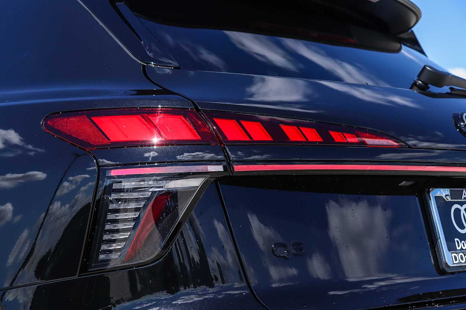 Thumbnail: 2026 Audi Q3 - 12