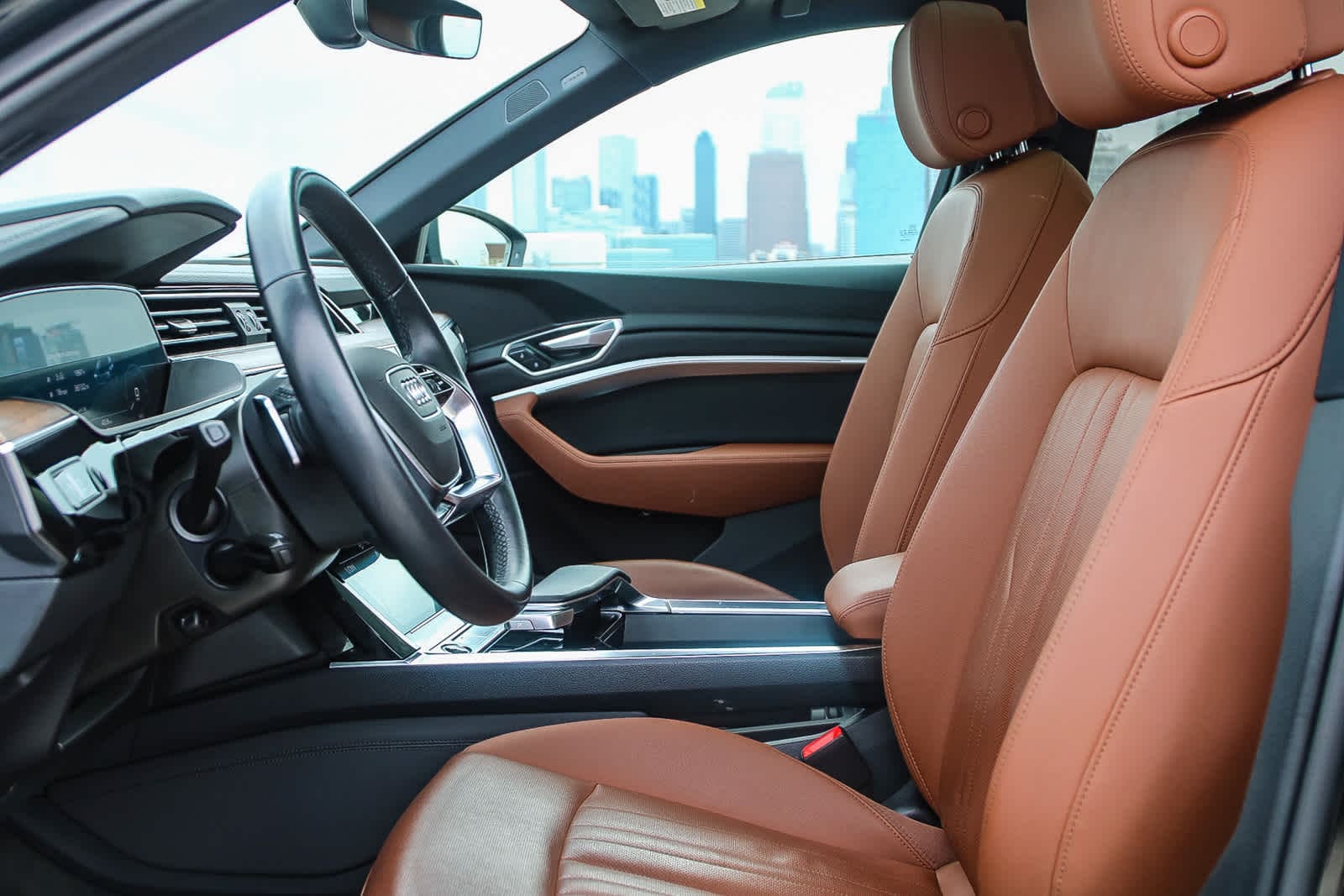 Thumbnail: 2022 Audi e-tron - 19