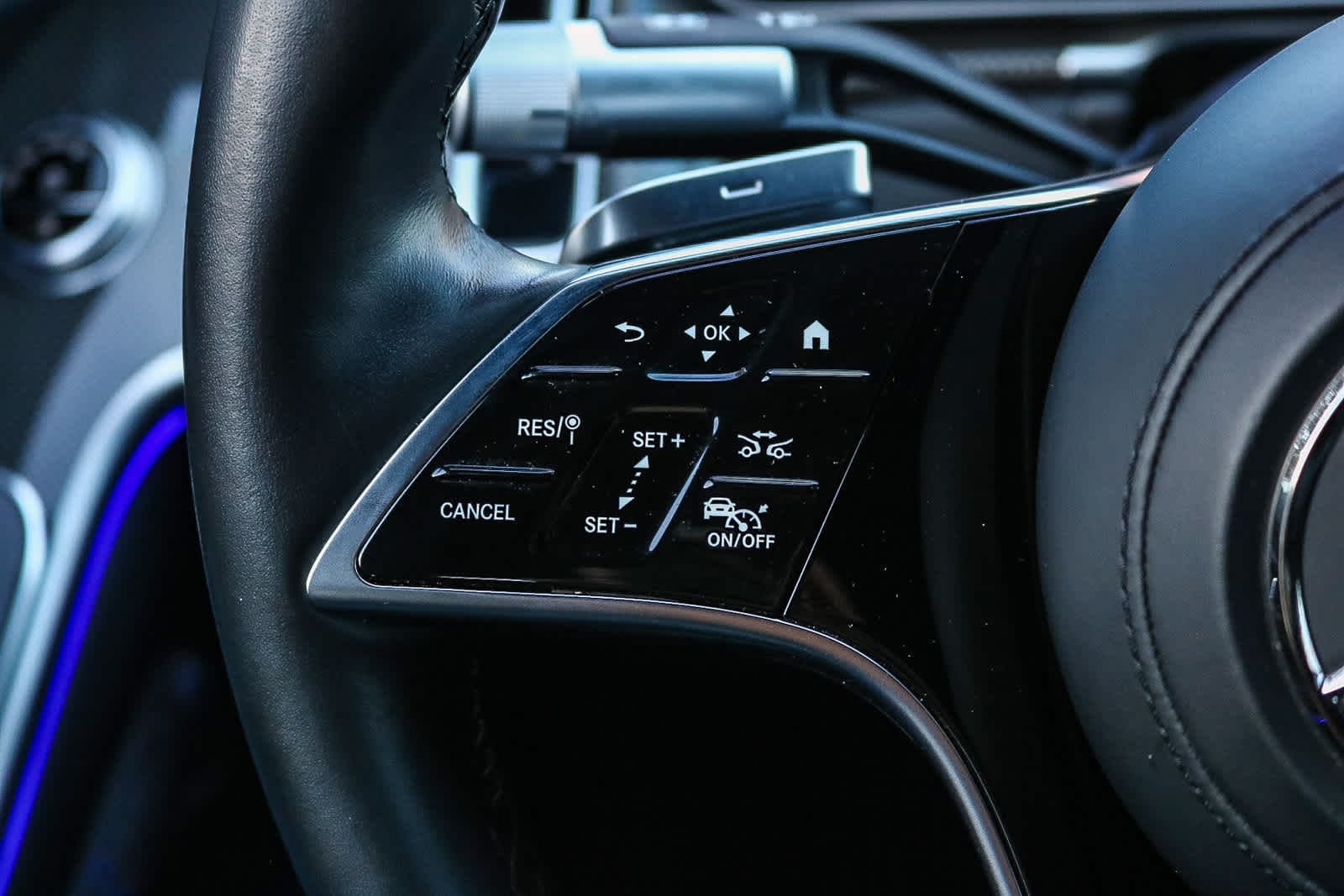 Thumbnail: 2022 Mercedes-Benz S-Class - 22