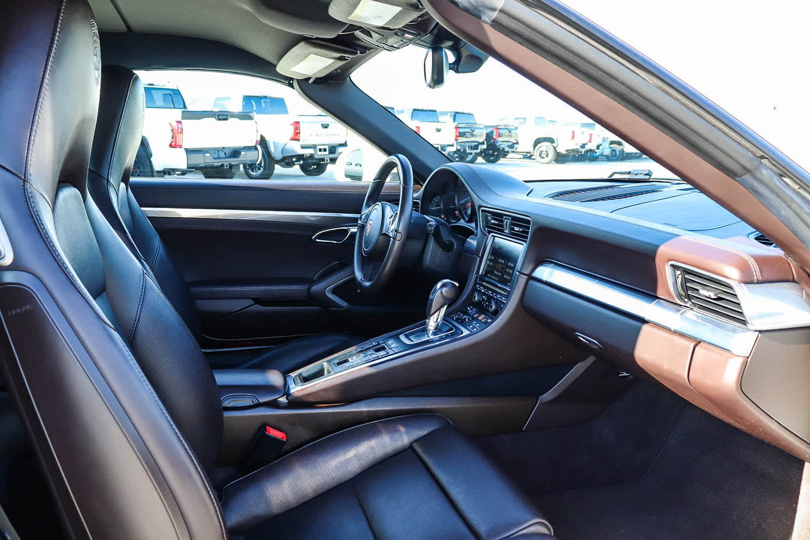 Thumbnail: 2014 Porsche 911 - 29