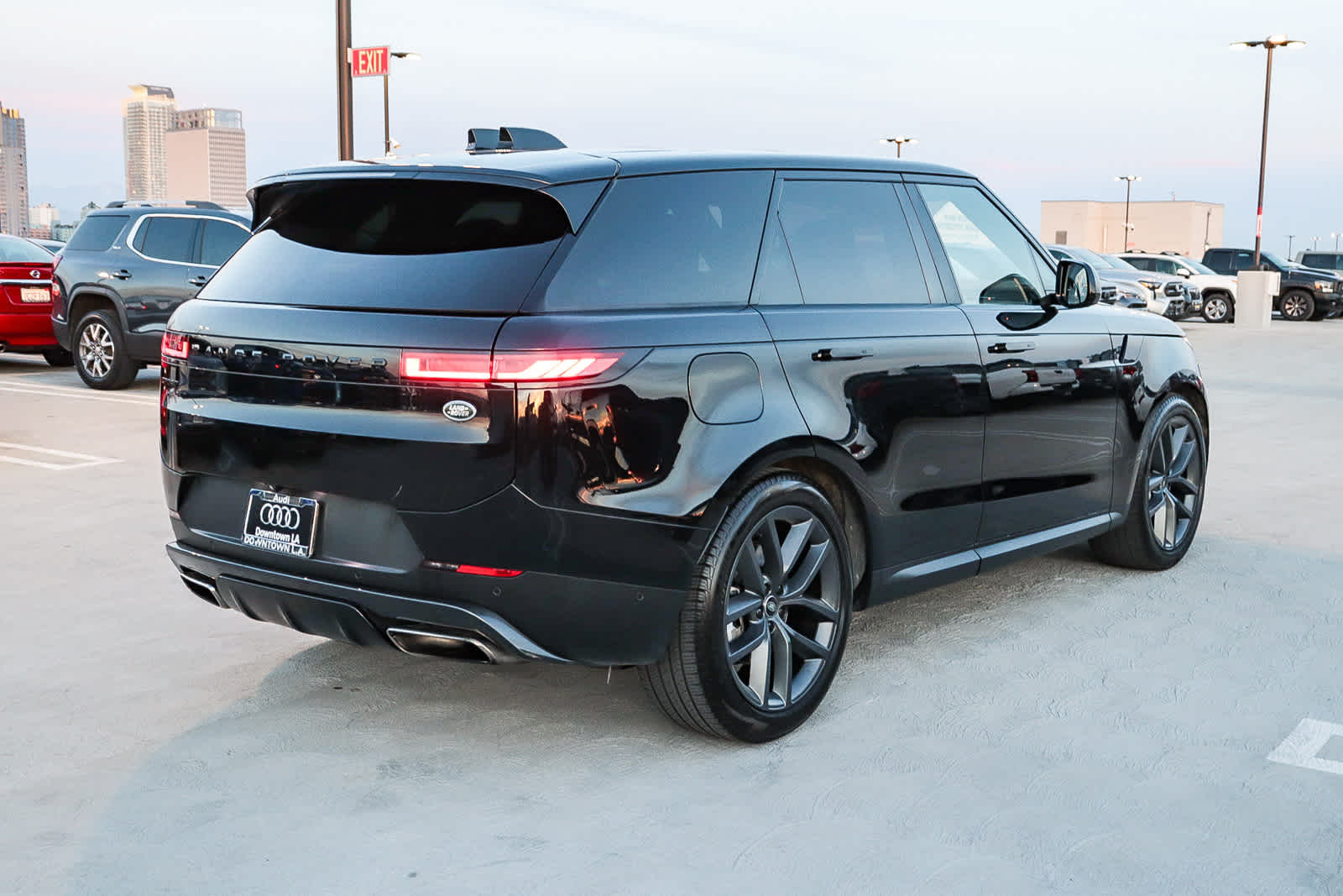 Thumbnail: 2023 Land Rover Range Rover Sport - 7