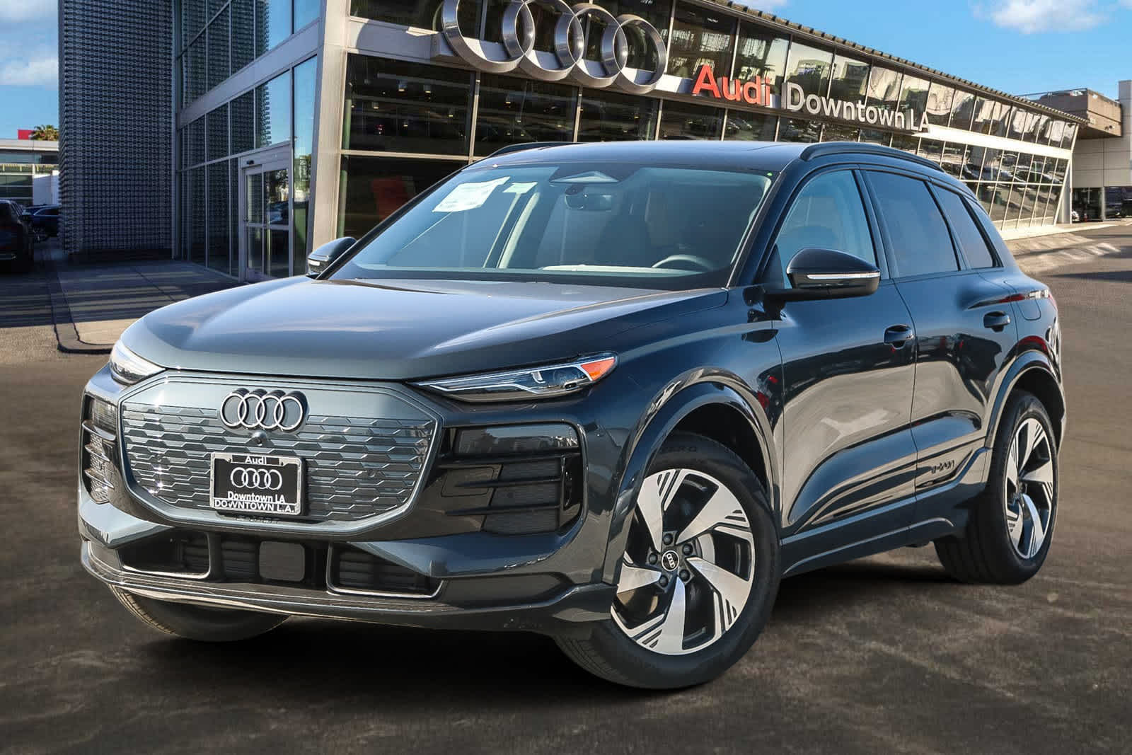2025 Audi Q6 e-tron Premium -
                  Los Angeles, CA