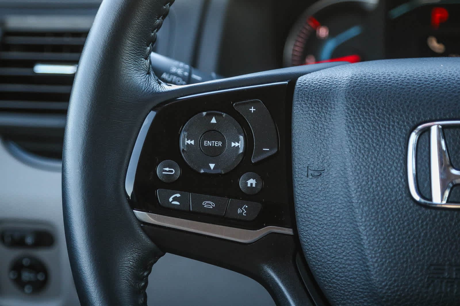 Thumbnail: 2022 Honda Pilot - 18