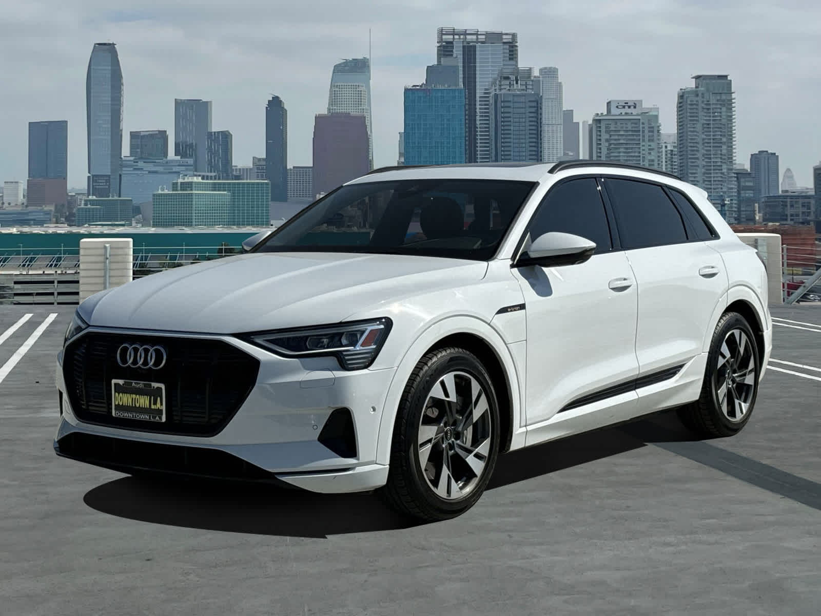 2021 Audi e-tron Premium Hero Image