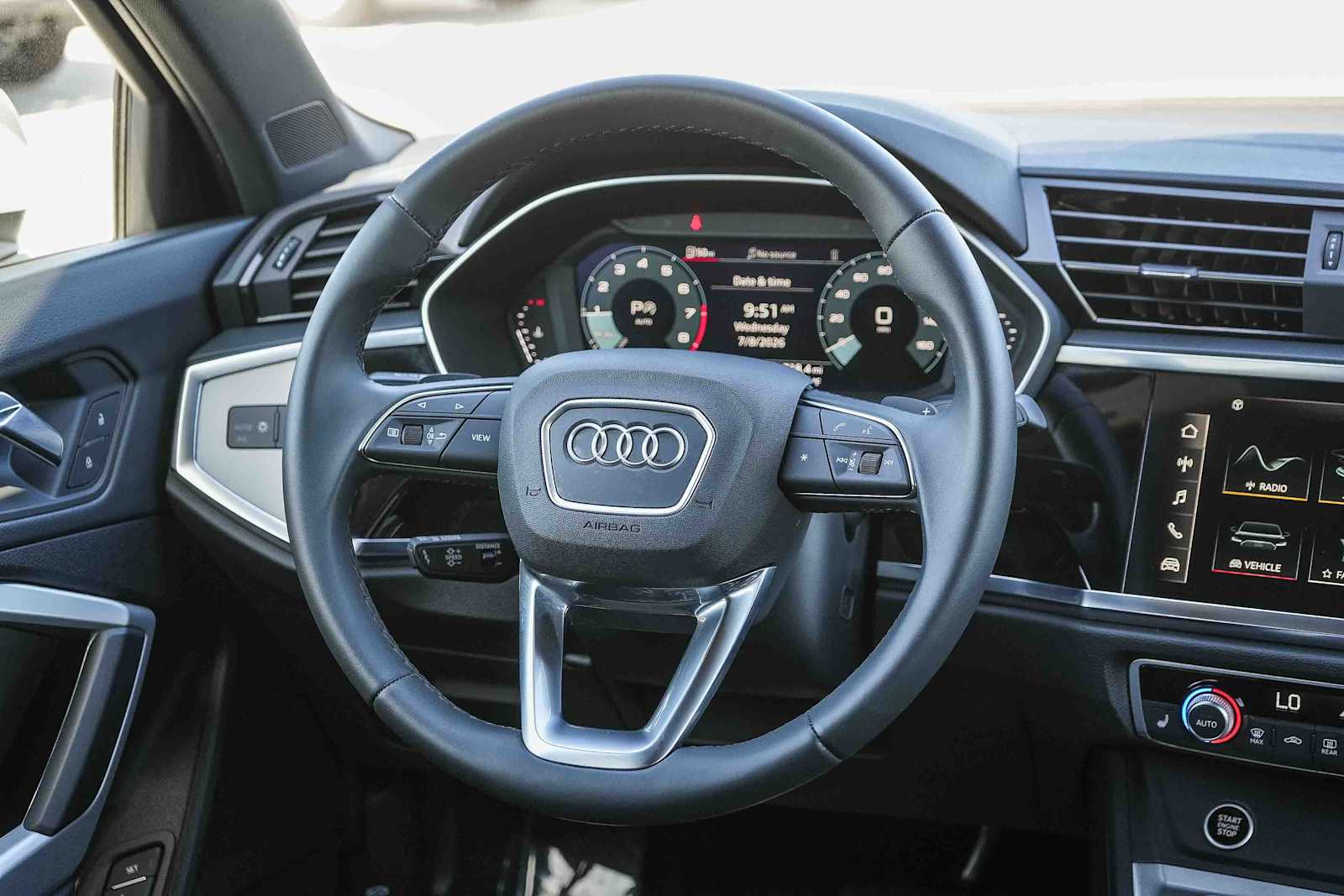 Thumbnail: 2025 Audi Q3 - 19