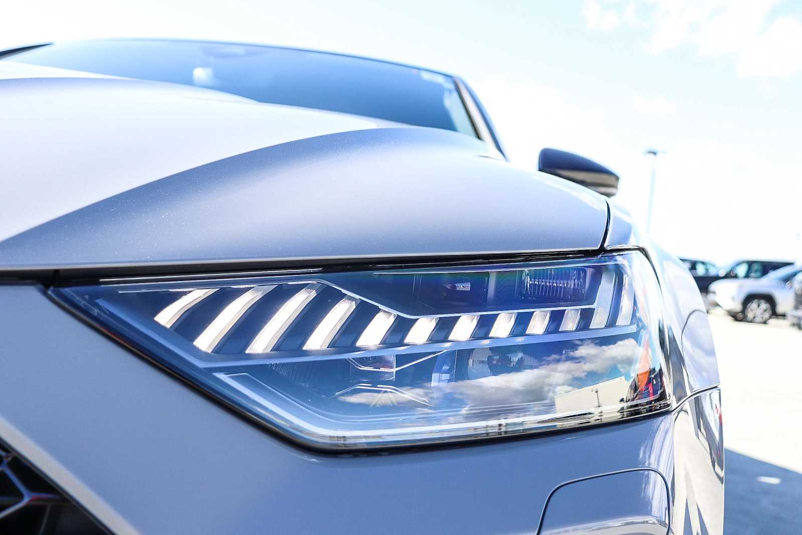 Thumbnail: 2023 Audi RS 7 - 7