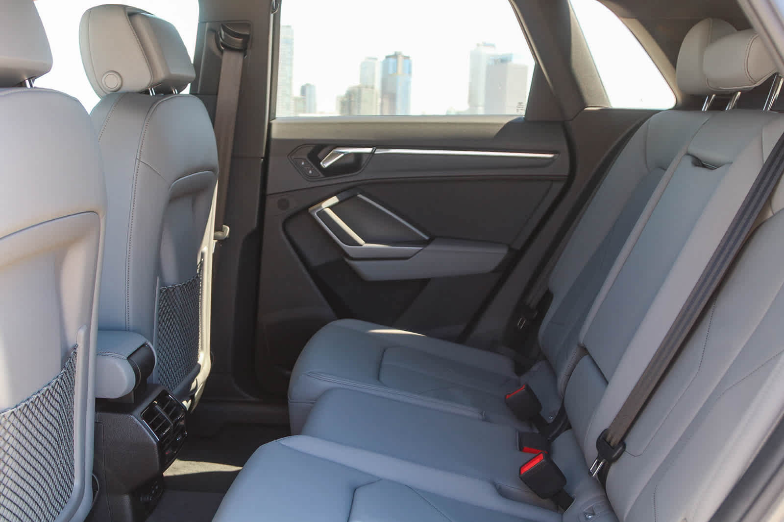 Thumbnail: 2025 Audi Q3 - 26