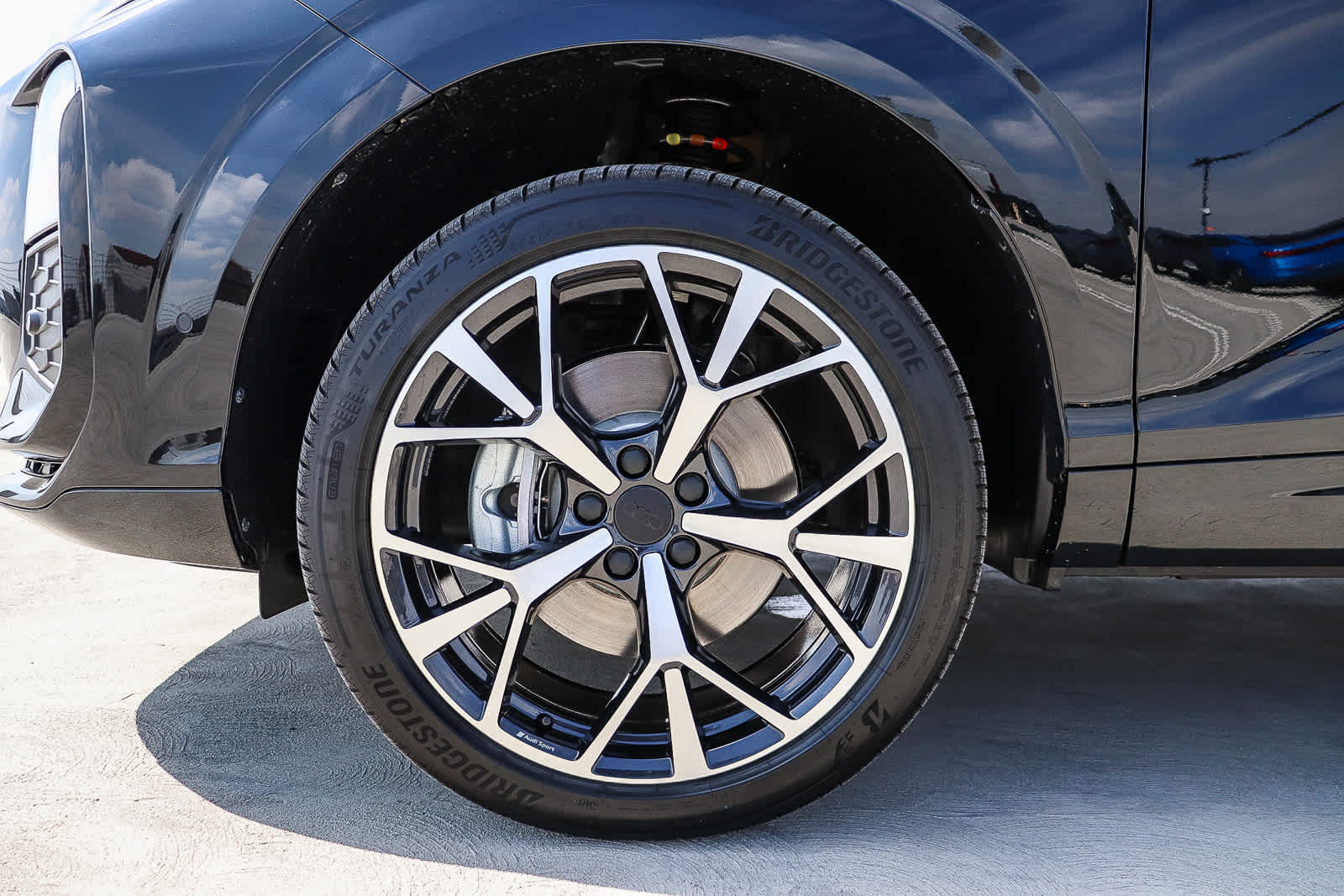 Thumbnail: 2026 Audi Q3 - 14