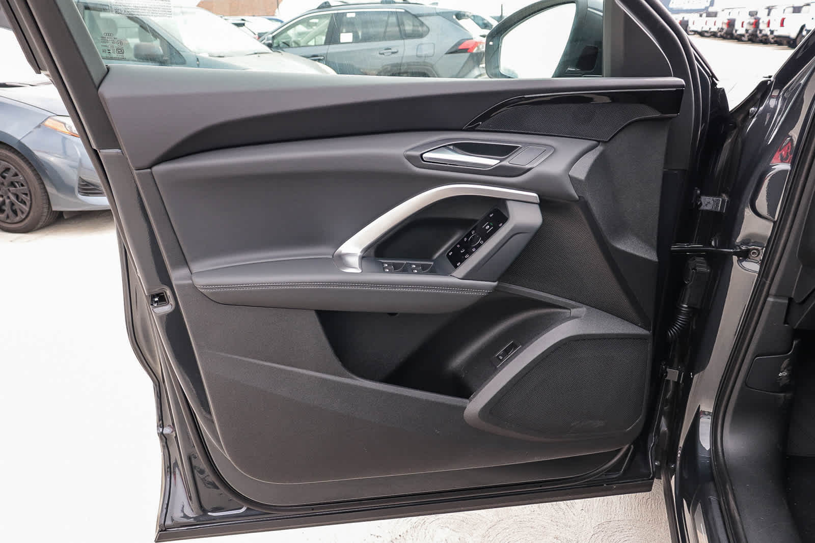 Thumbnail: 2025 Audi Q5 - 28