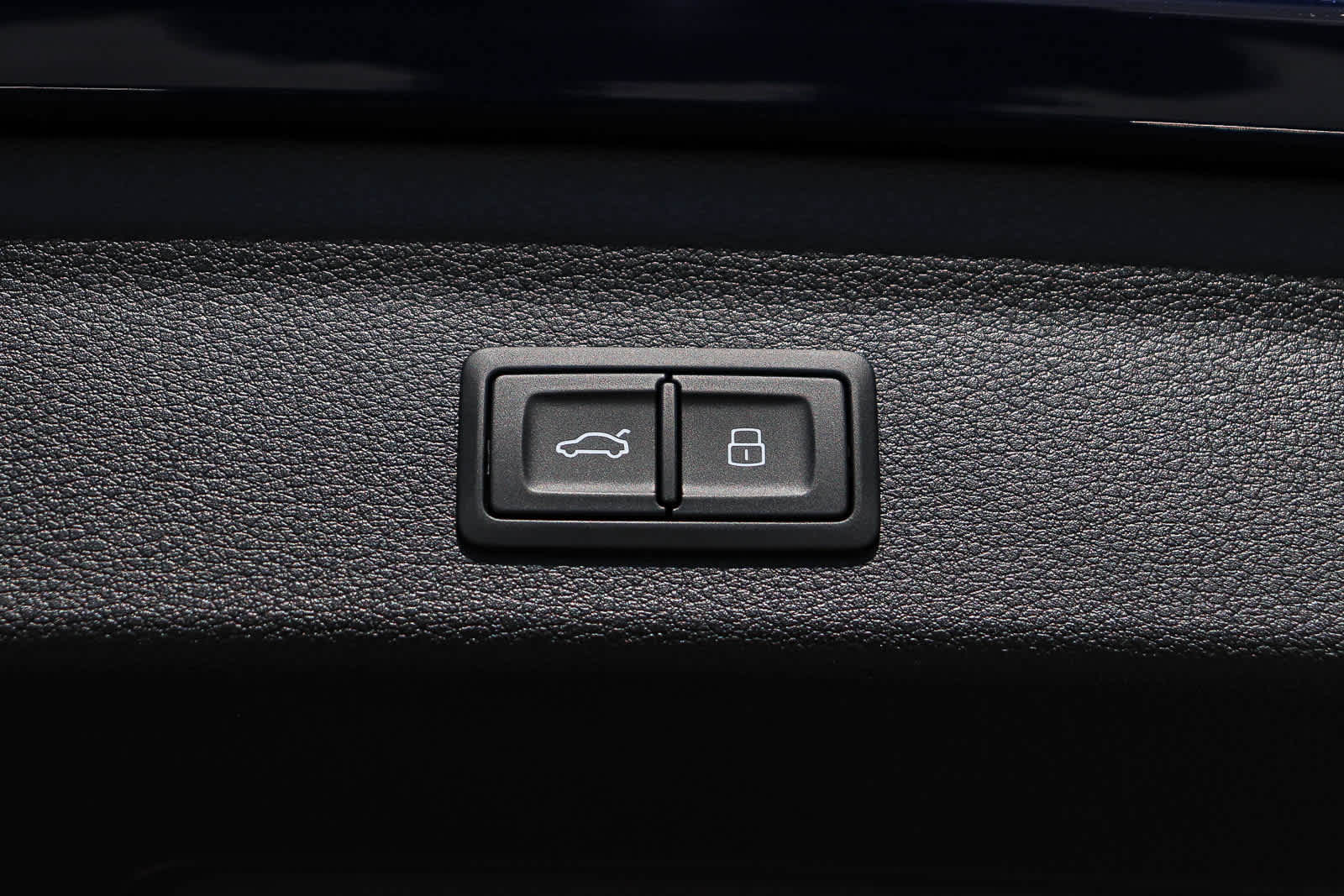 Thumbnail: 2025 Audi Q3 - 37