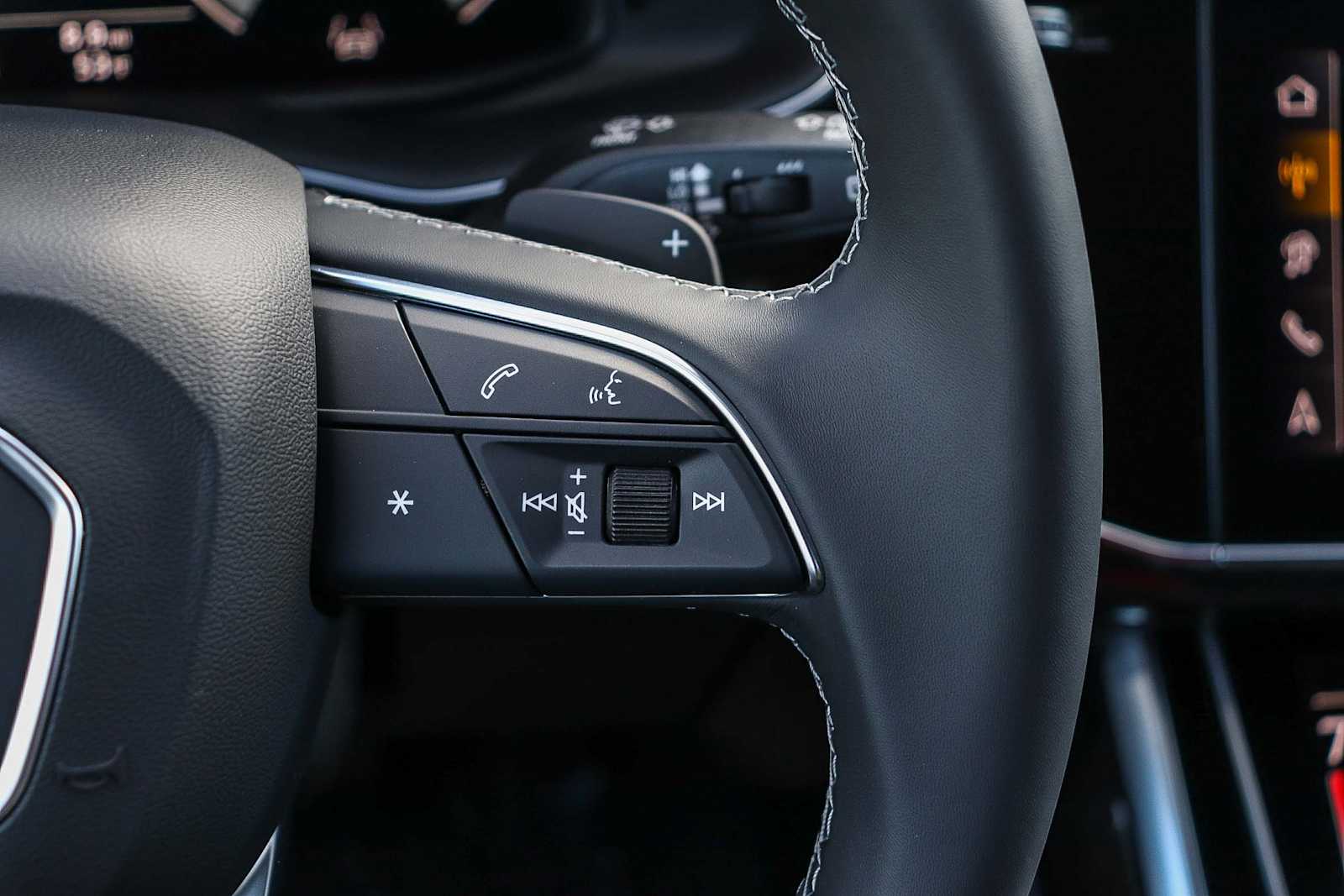 Thumbnail: 2026 Audi Q7 - 21