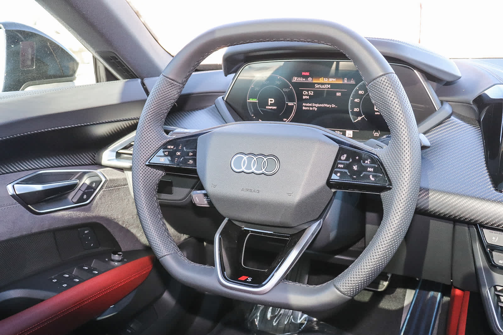 Thumbnail: 2026 Audi e-tron GT - 19