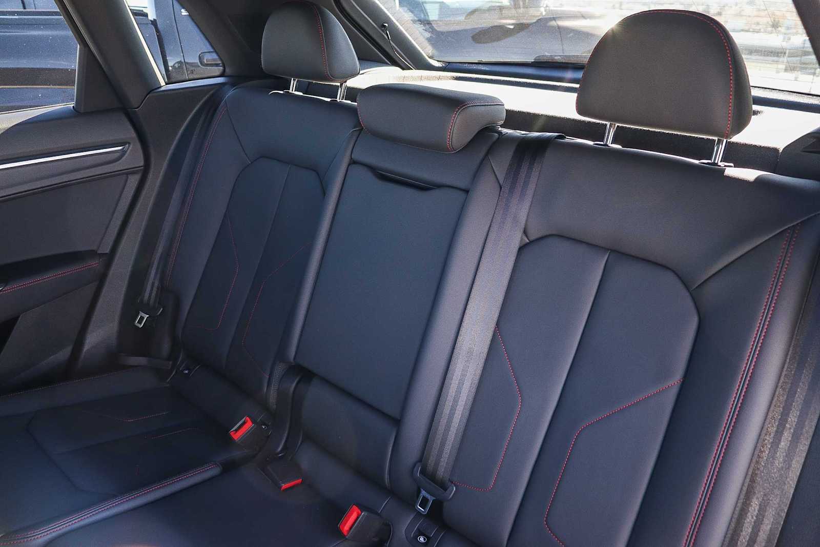 Thumbnail: 2025 Audi Q3 - 25