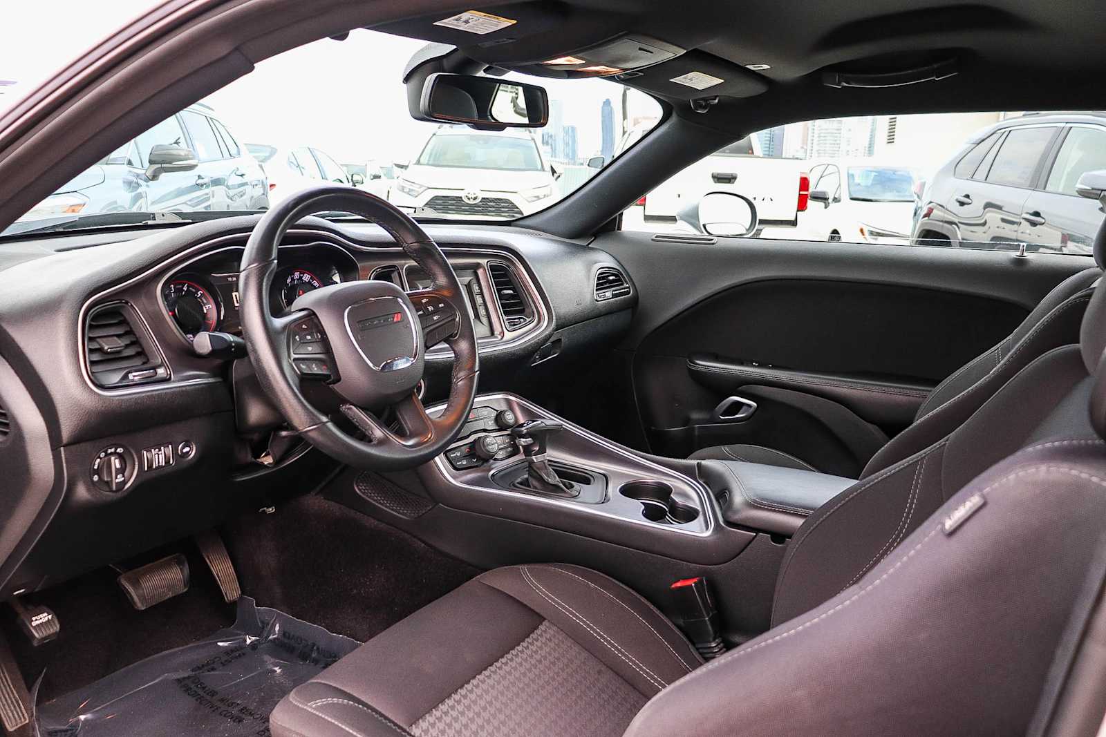 Thumbnail: 2017 Dodge Challenger - 23