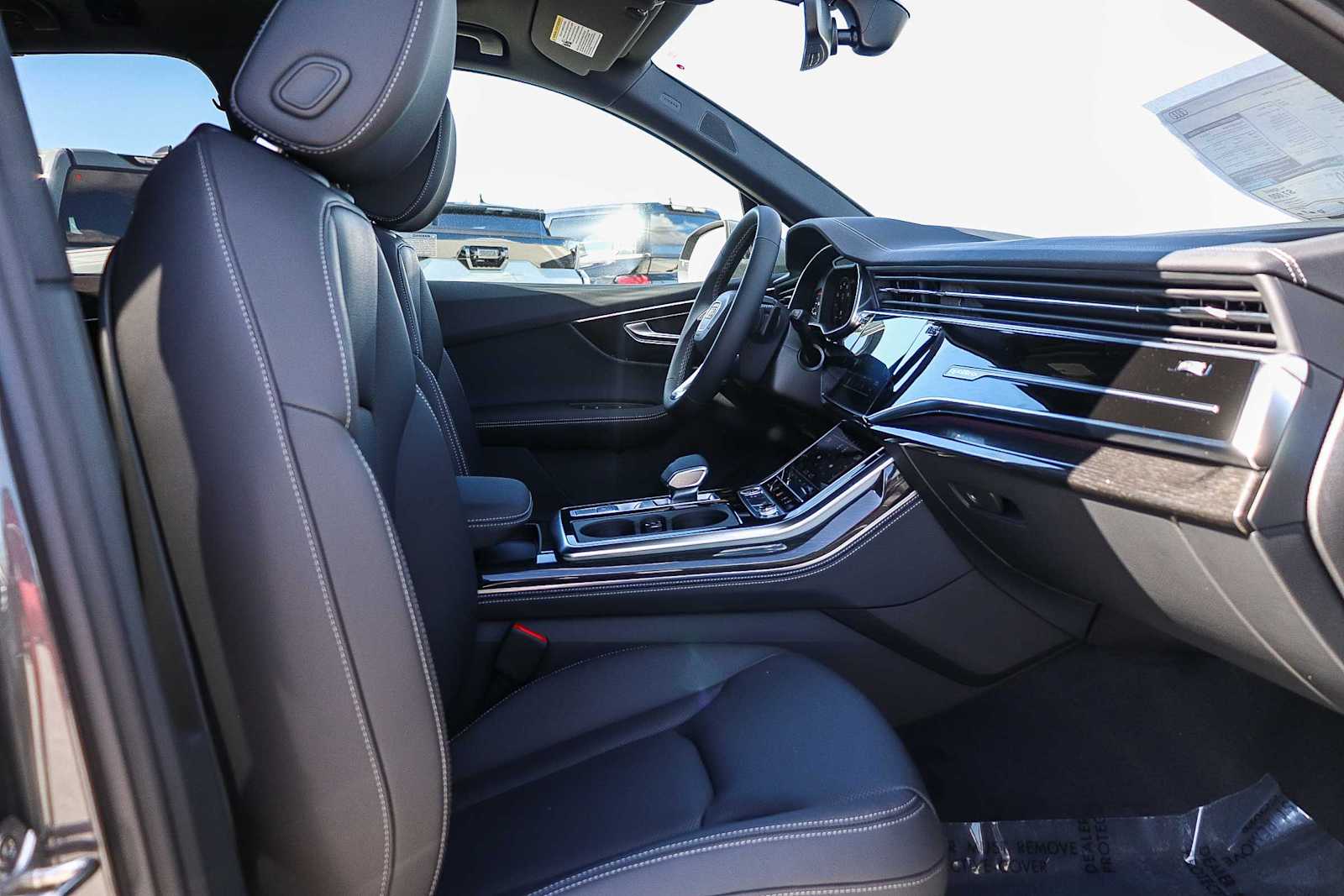 Thumbnail: 2026 Audi Q7 - 23