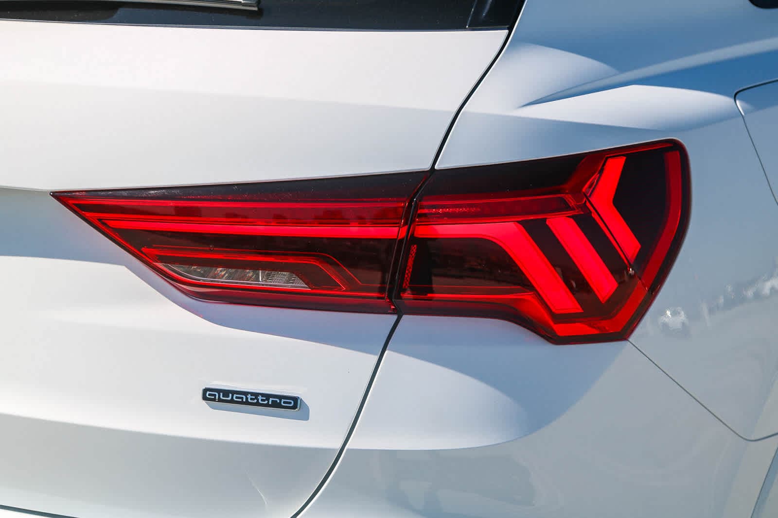 Thumbnail: 2025 Audi Q3 - 12