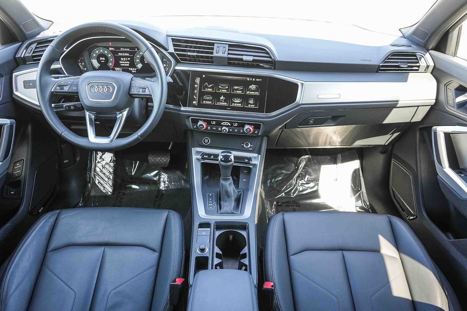 Thumbnail: 2025 Audi Q3 - 15