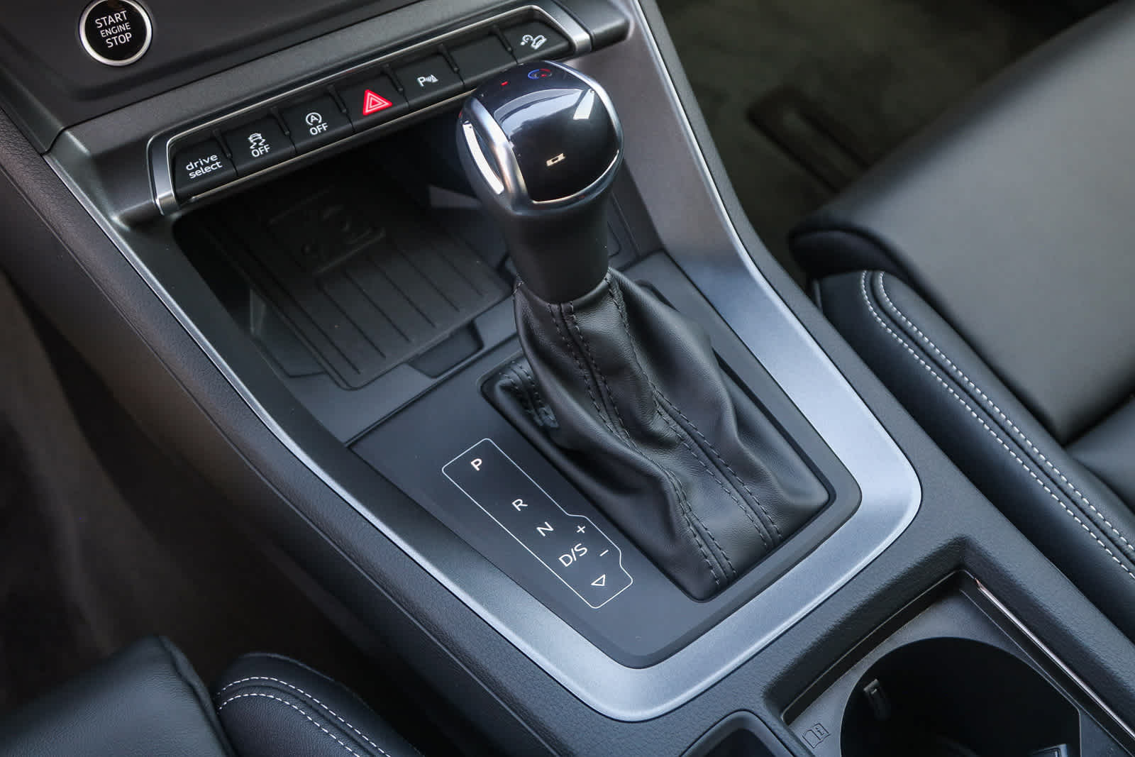 Thumbnail: 2025 Audi Q3 - 29