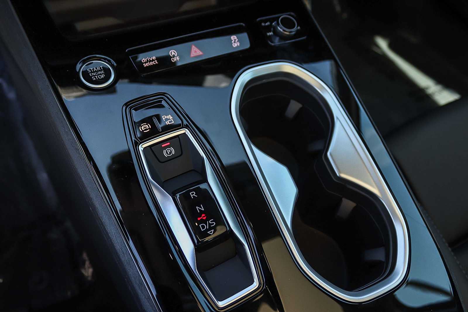 Thumbnail: 2026 Audi A6 - 24