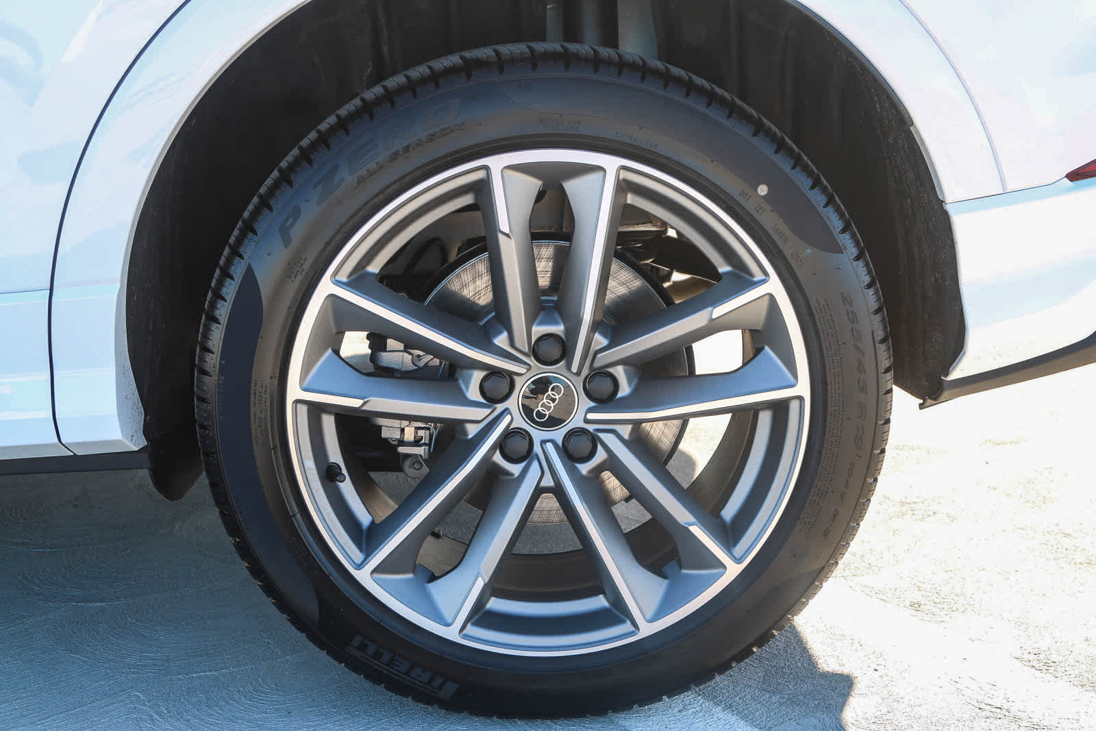 Thumbnail: 2025 Audi Q3 - 14