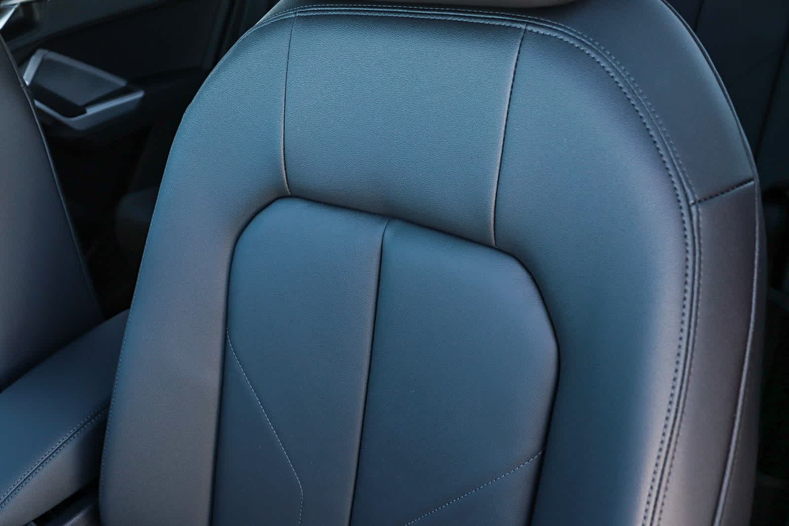 Thumbnail: 2025 Audi Q3 - 37