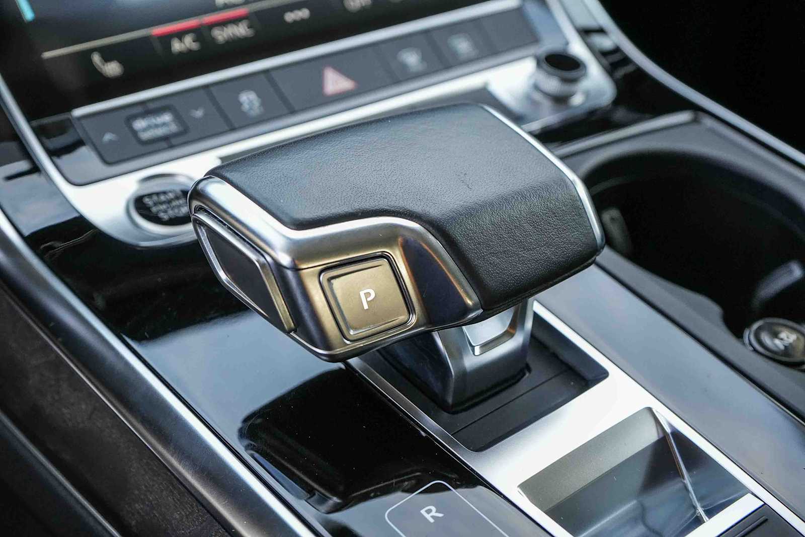 Thumbnail: 2022 Audi Q7 - 27