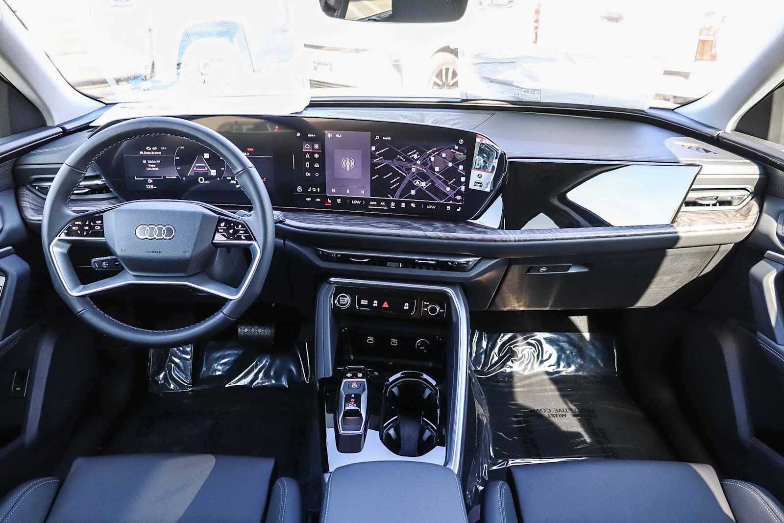 Thumbnail: 2025 Audi Q5 - 15