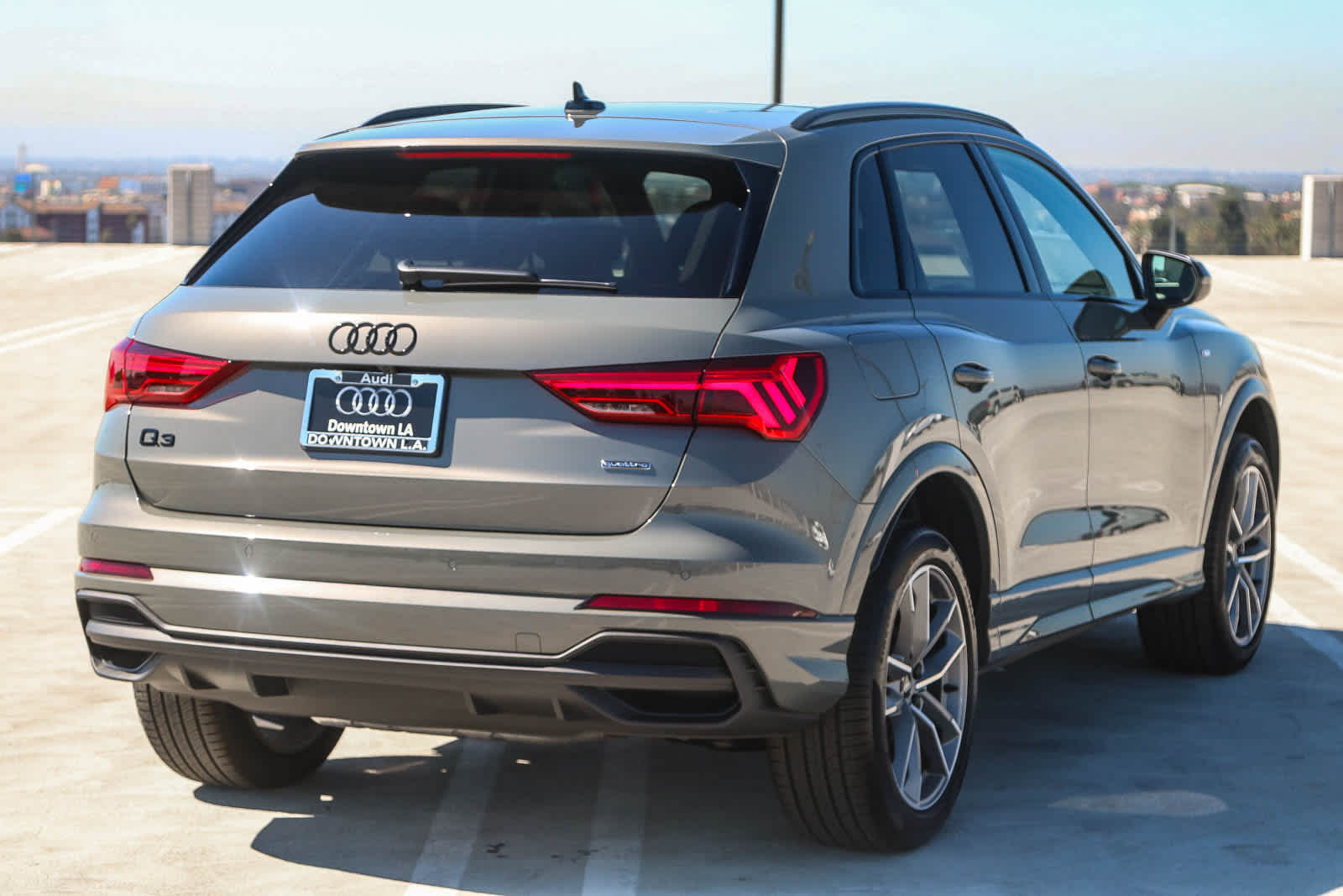 Thumbnail: 2025 Audi Q3 - 8