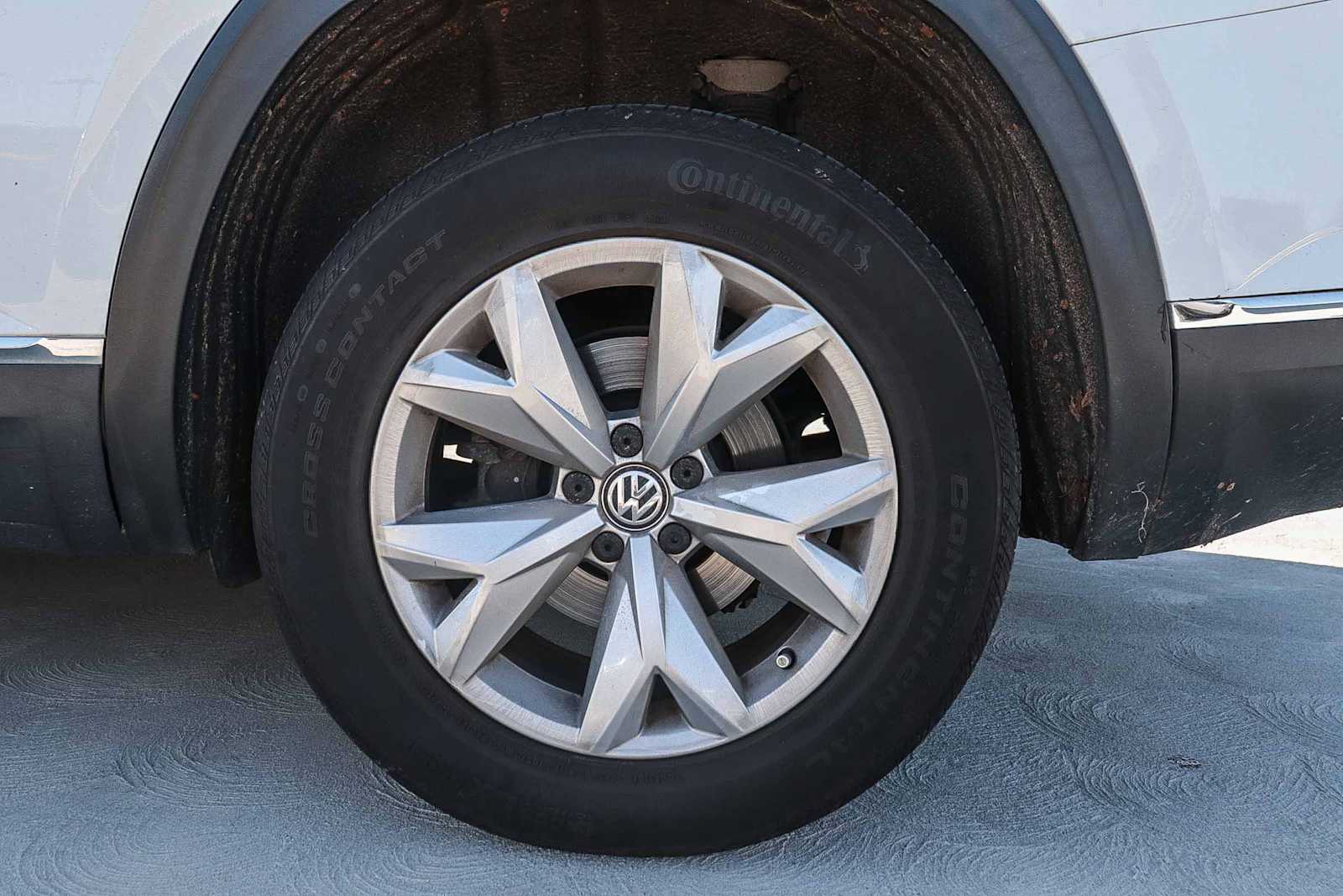 Thumbnail: 2018 Volkswagen Atlas - 12