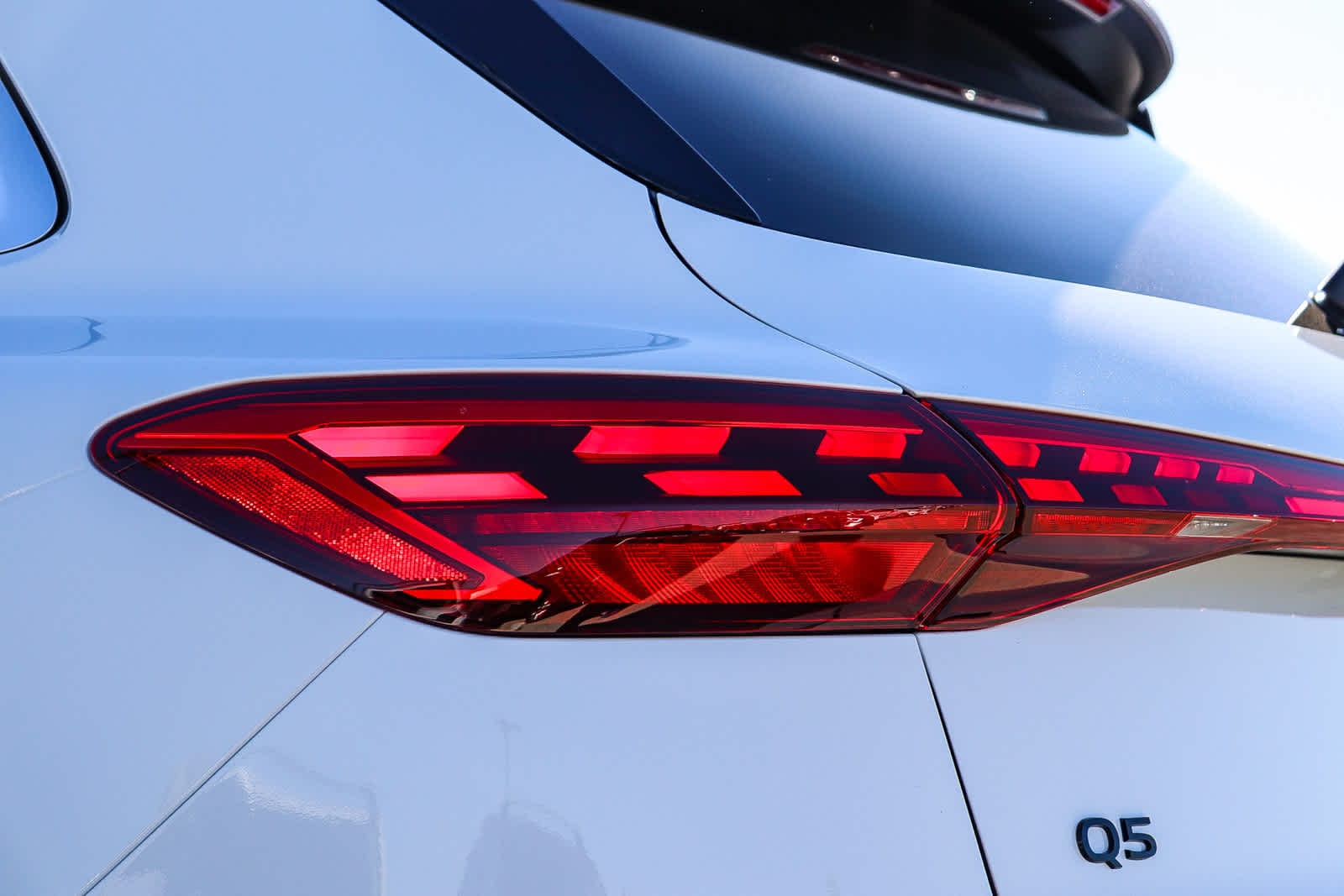 Thumbnail: 2025 Audi Q5 - 12