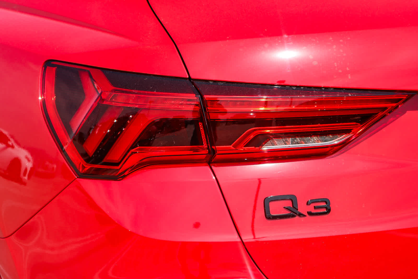 Thumbnail: 2025 Audi Q3 - 9