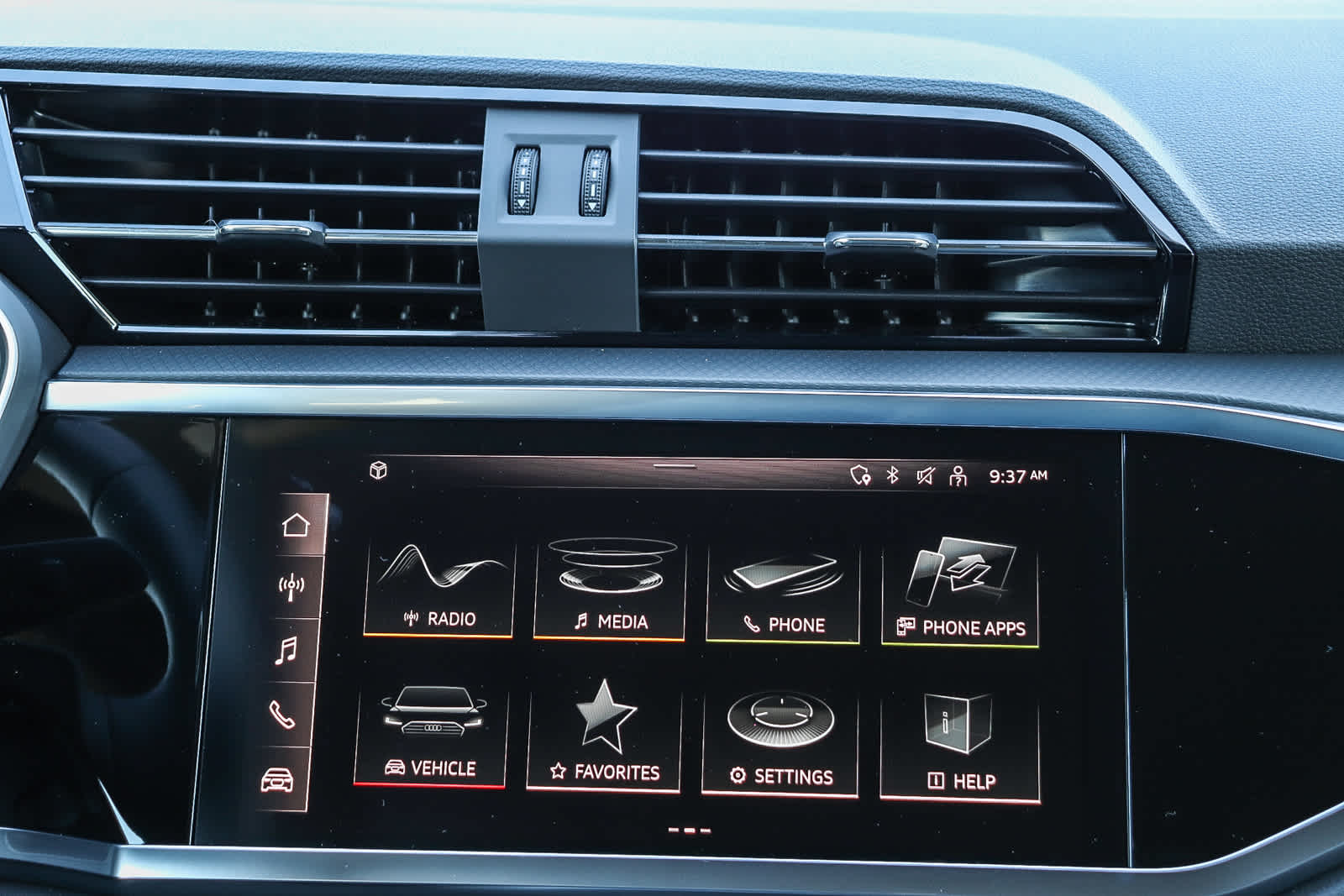 Thumbnail: 2025 Audi Q3 - 19