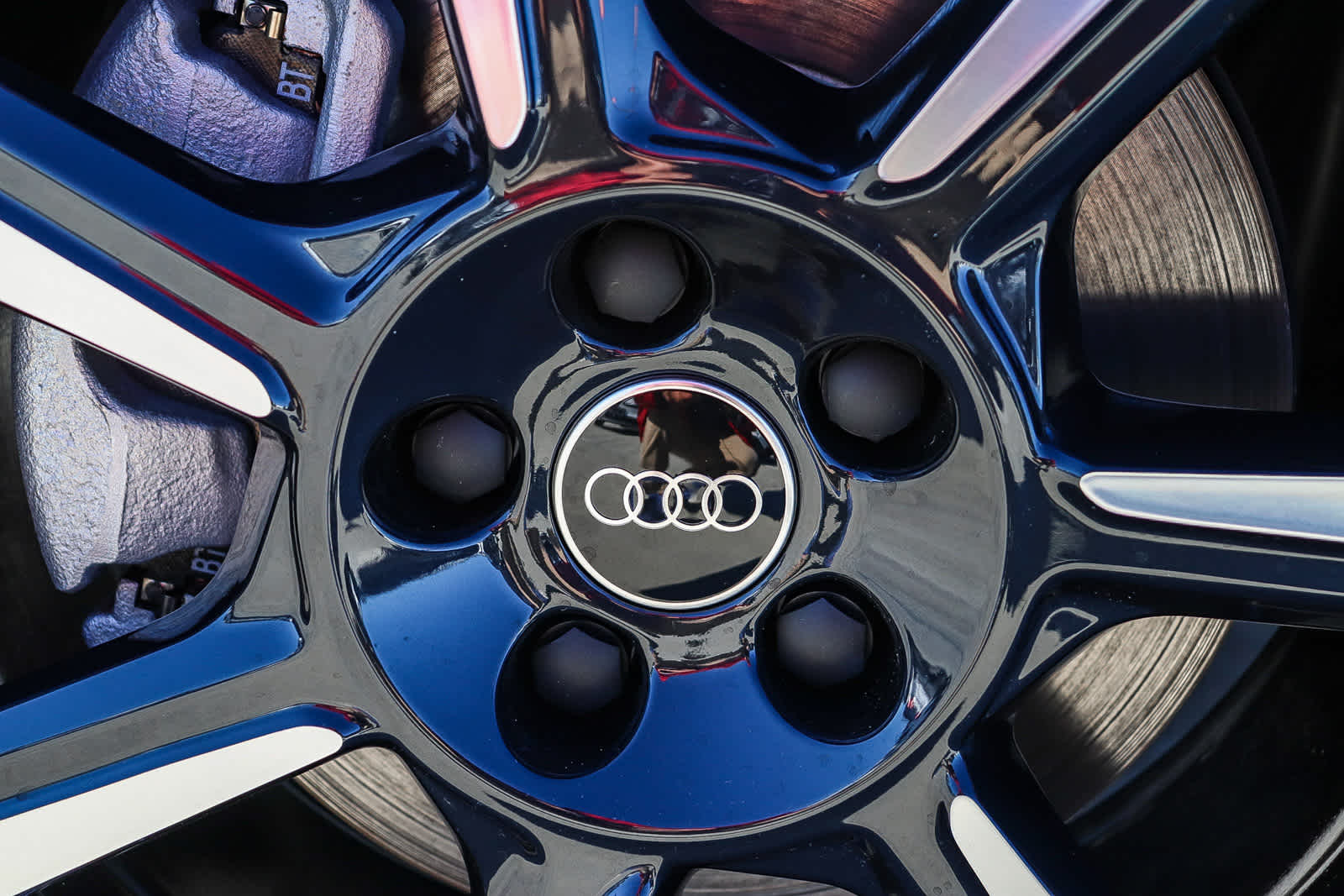 Thumbnail: 2025 Audi Q3 - 15