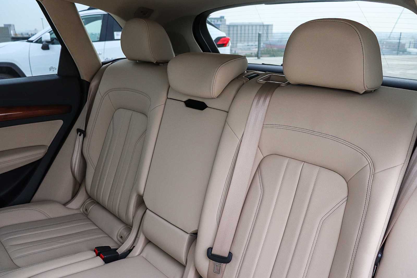 Thumbnail: 2022 Audi Q5 - 25