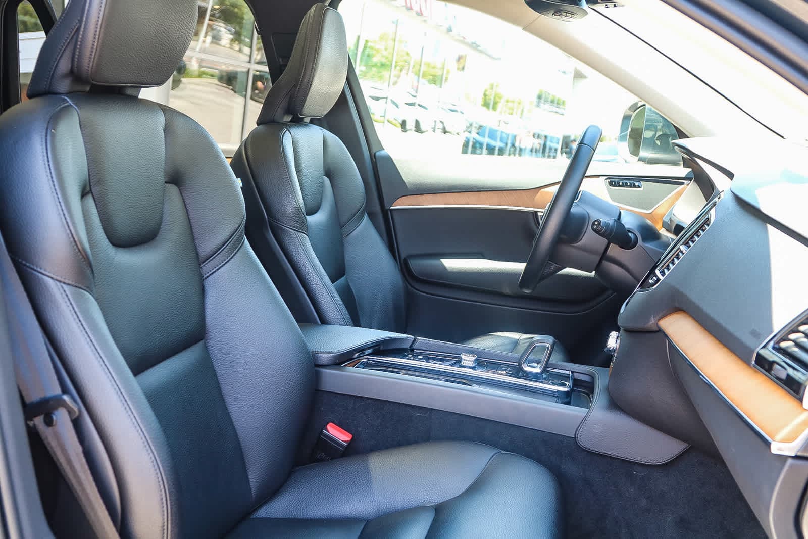 Thumbnail: 2022 Volvo XC90 - 17