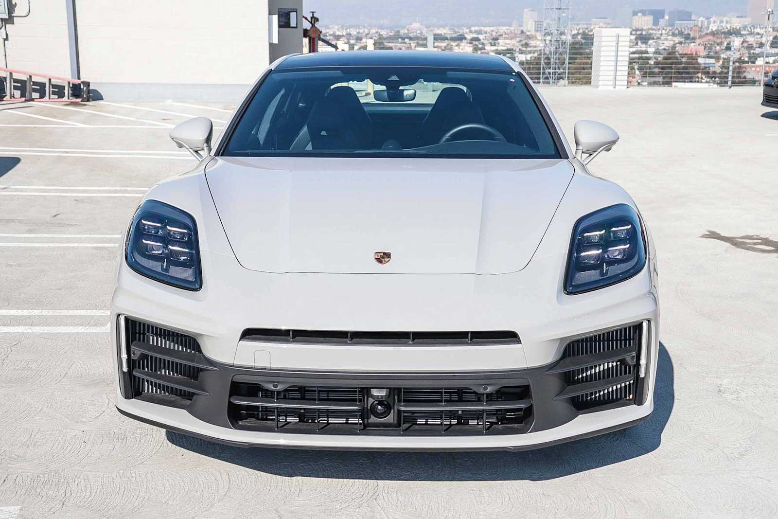 Thumbnail: 2025 Porsche Panamera - 2