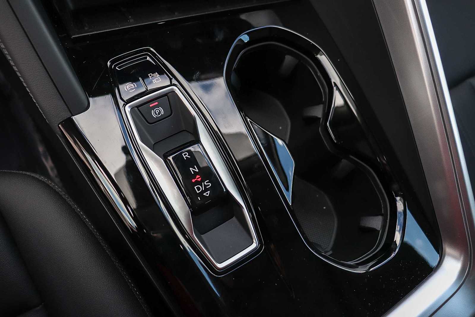 Thumbnail: 2025 Audi Q5 - 24