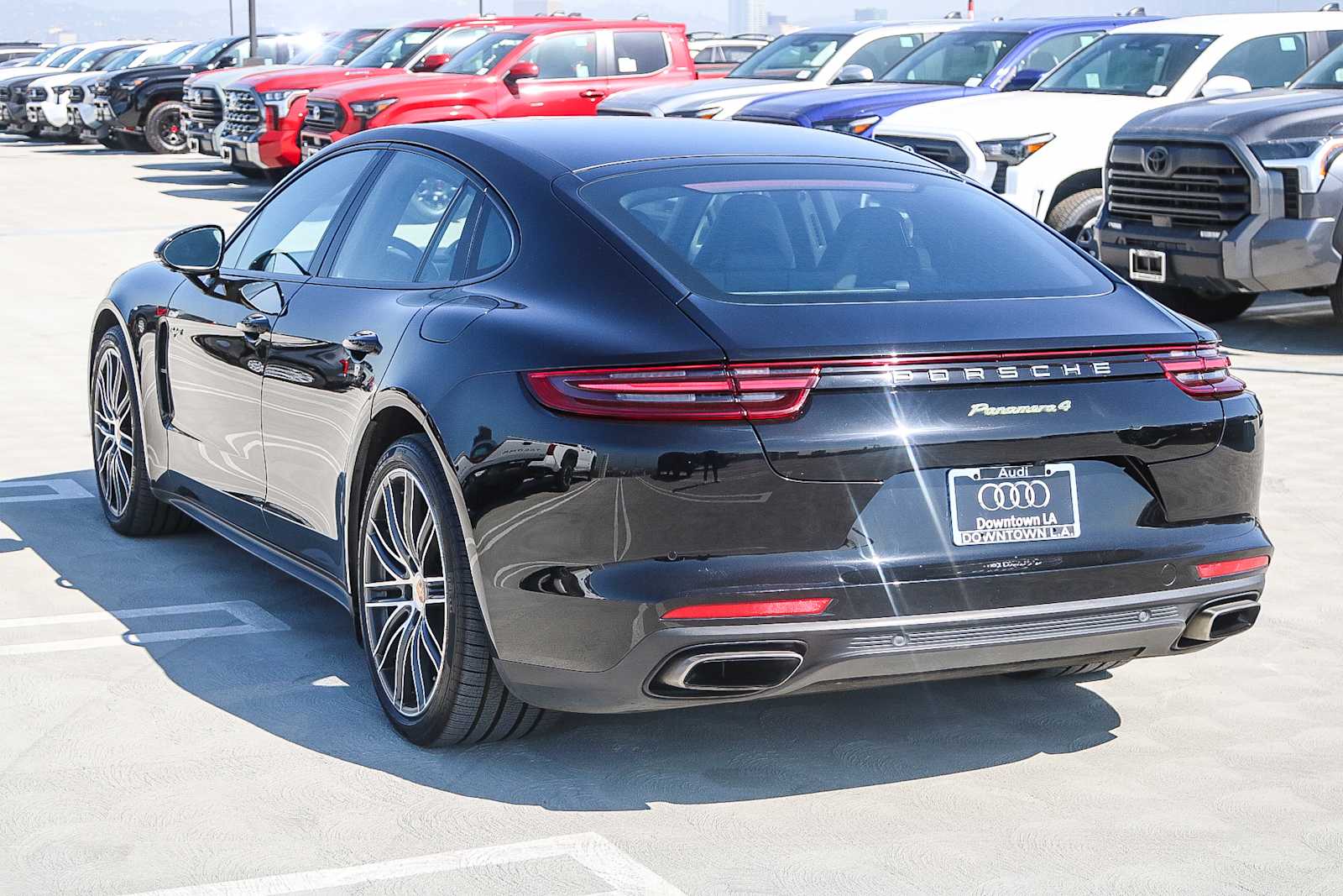 Thumbnail: 2020 Porsche Panamera - 9
