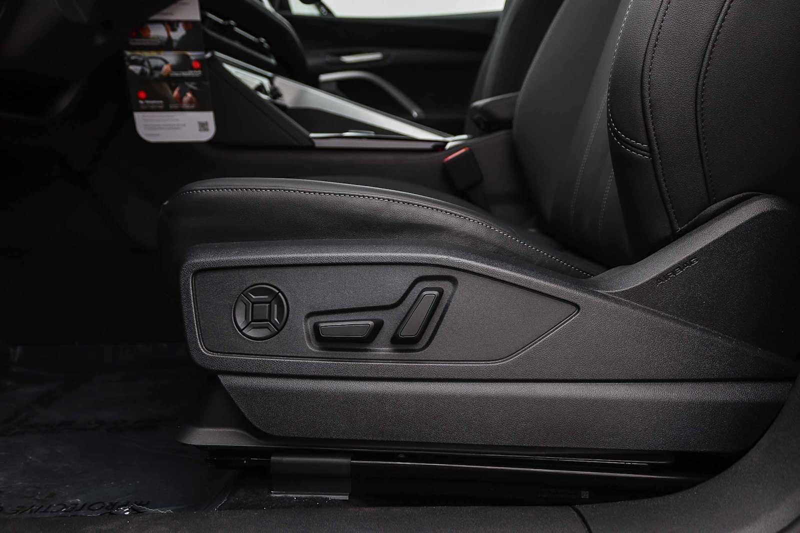 Thumbnail: 2026 Audi Q5 - 25