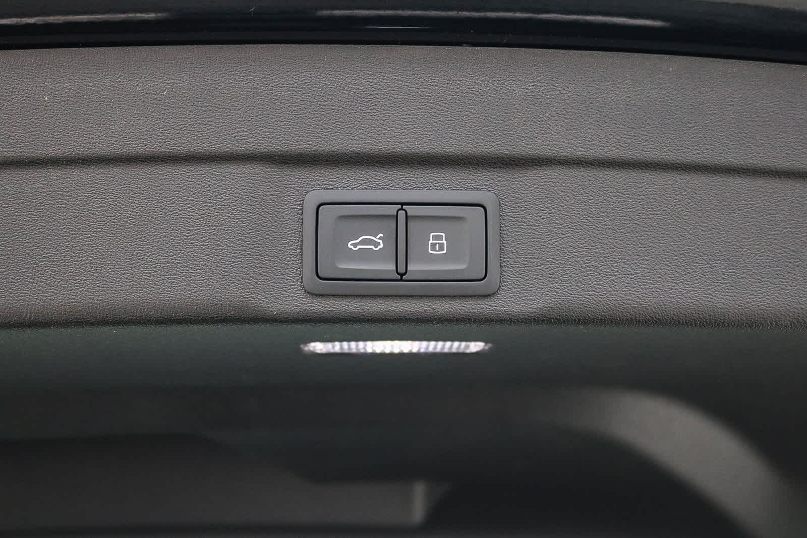 Thumbnail: 2025 Audi S5 - 43