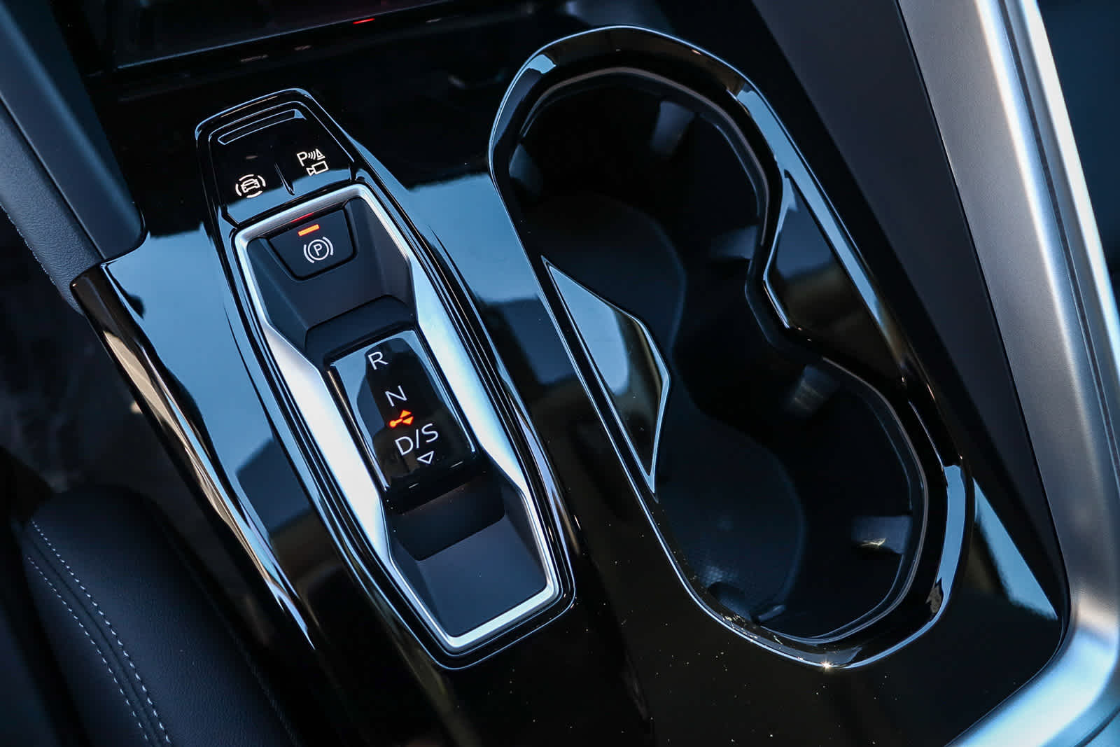 Thumbnail: 2025 Audi Q5 - 23