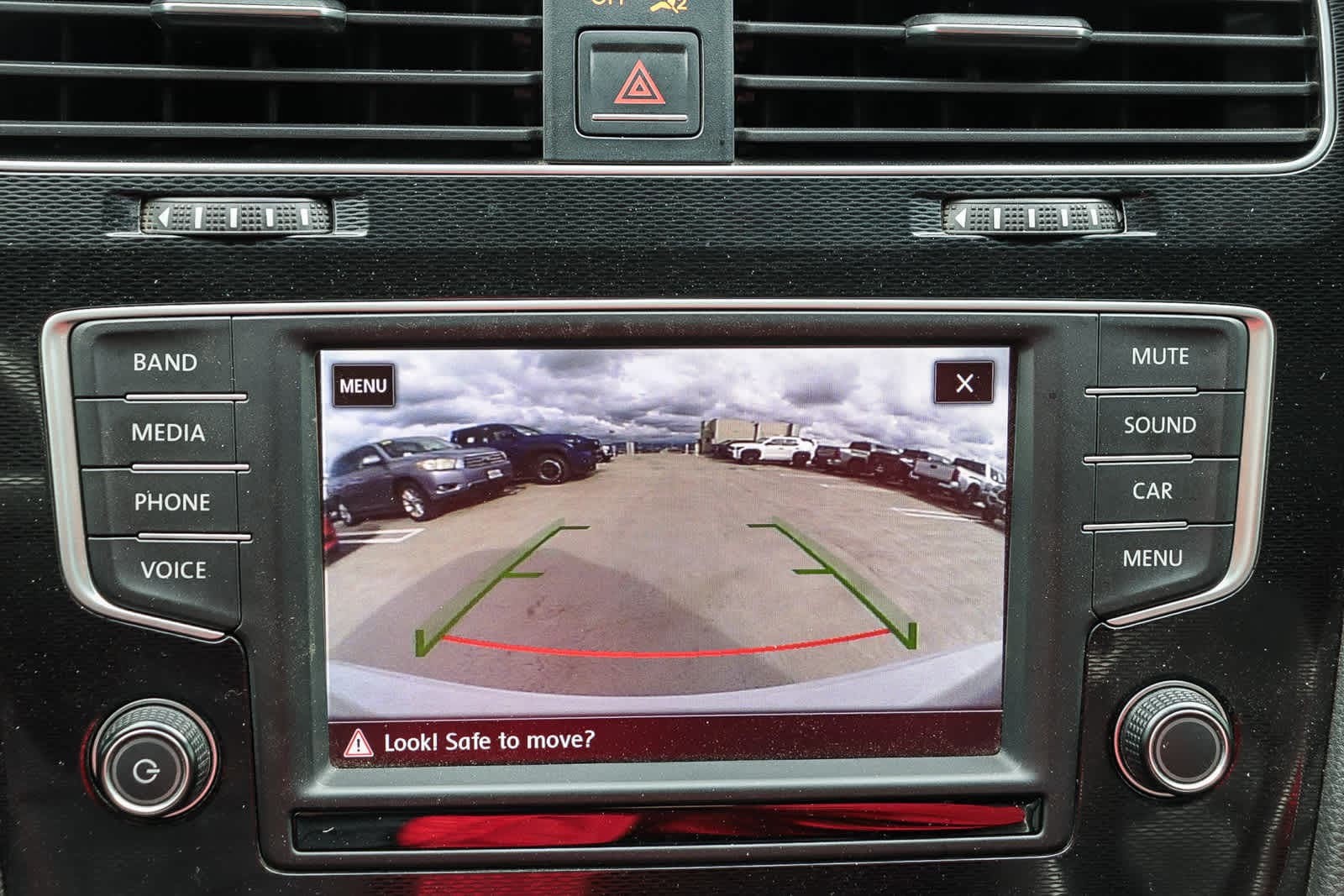 Thumbnail: 2017 Volkswagen Golf - 33