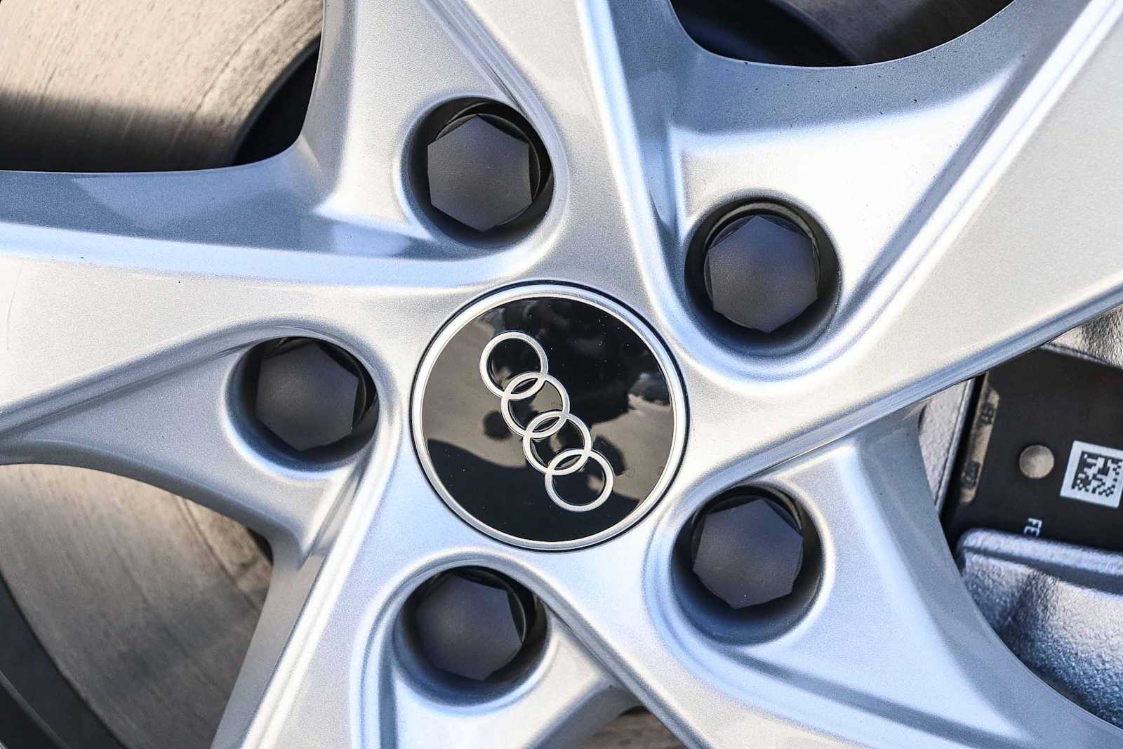 Thumbnail: 2025 Audi Q5 - 15