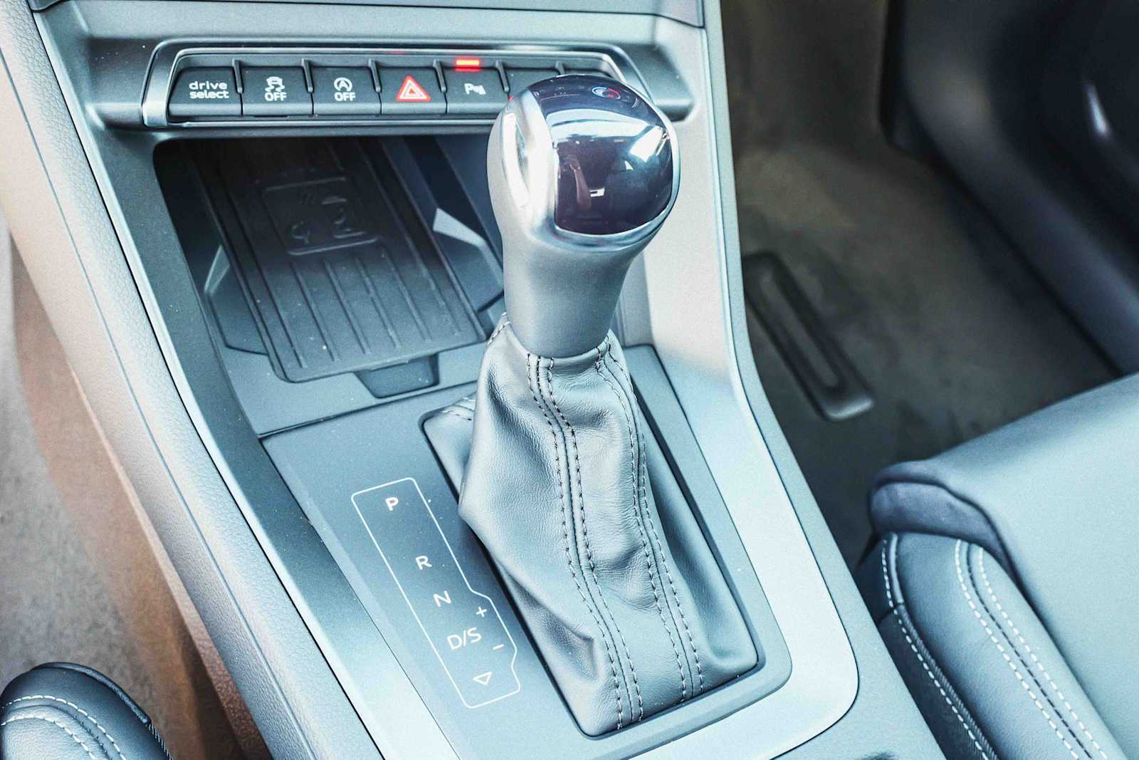 Thumbnail: 2025 Audi Q3 - 22