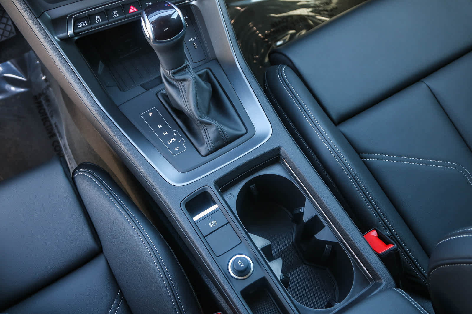 Thumbnail: 2025 Audi Q3 - 29