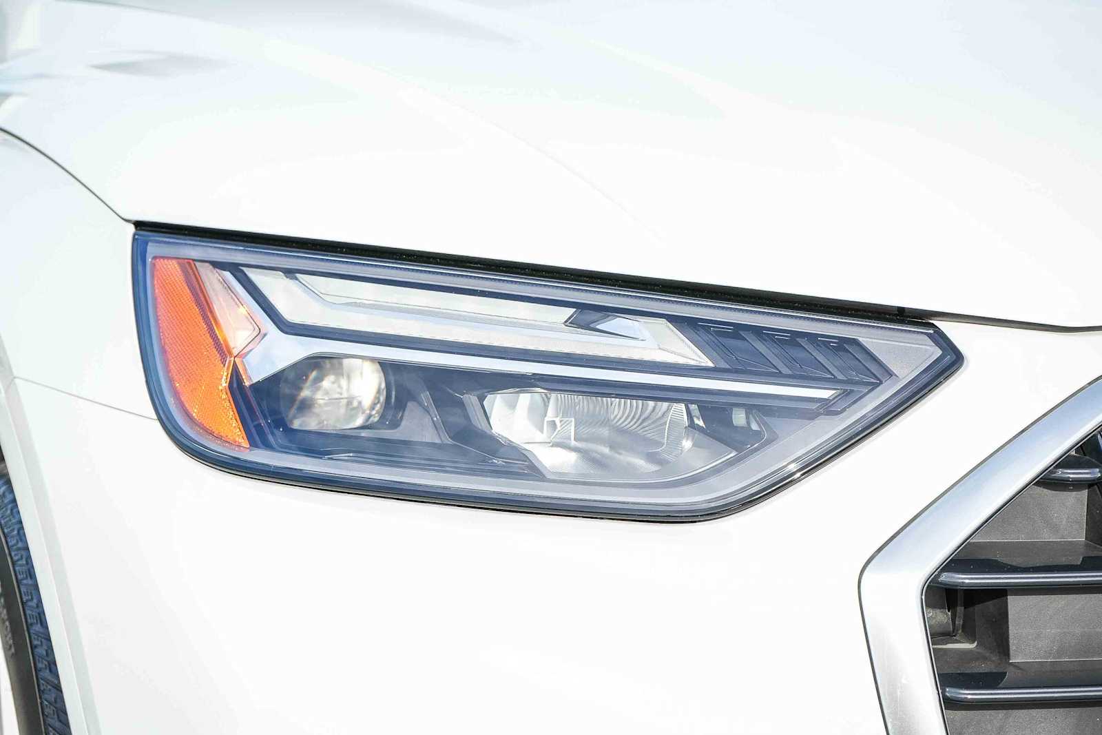 Thumbnail: 2023 Audi Q5 - 4