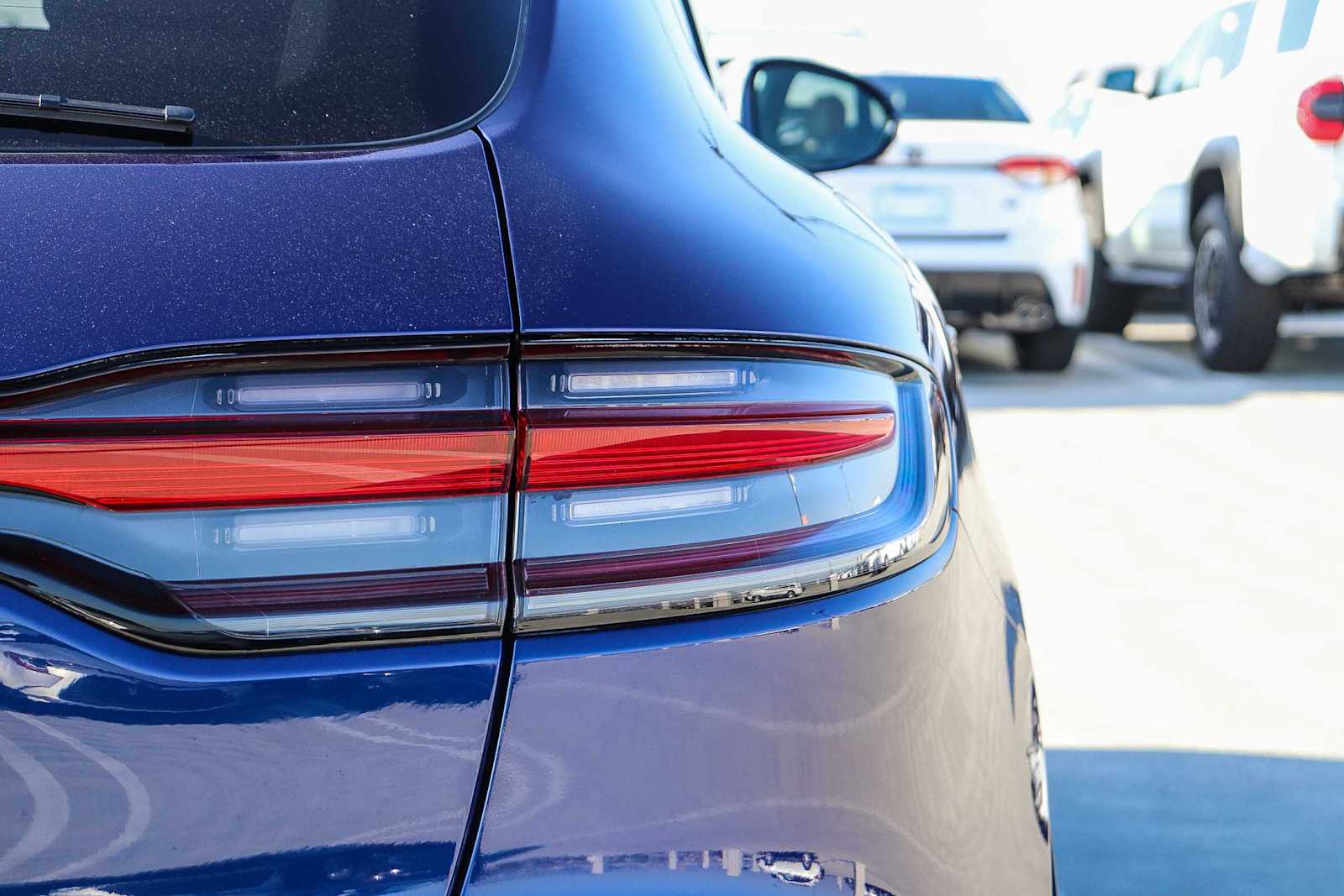 Thumbnail: 2024 Porsche Macan - 10