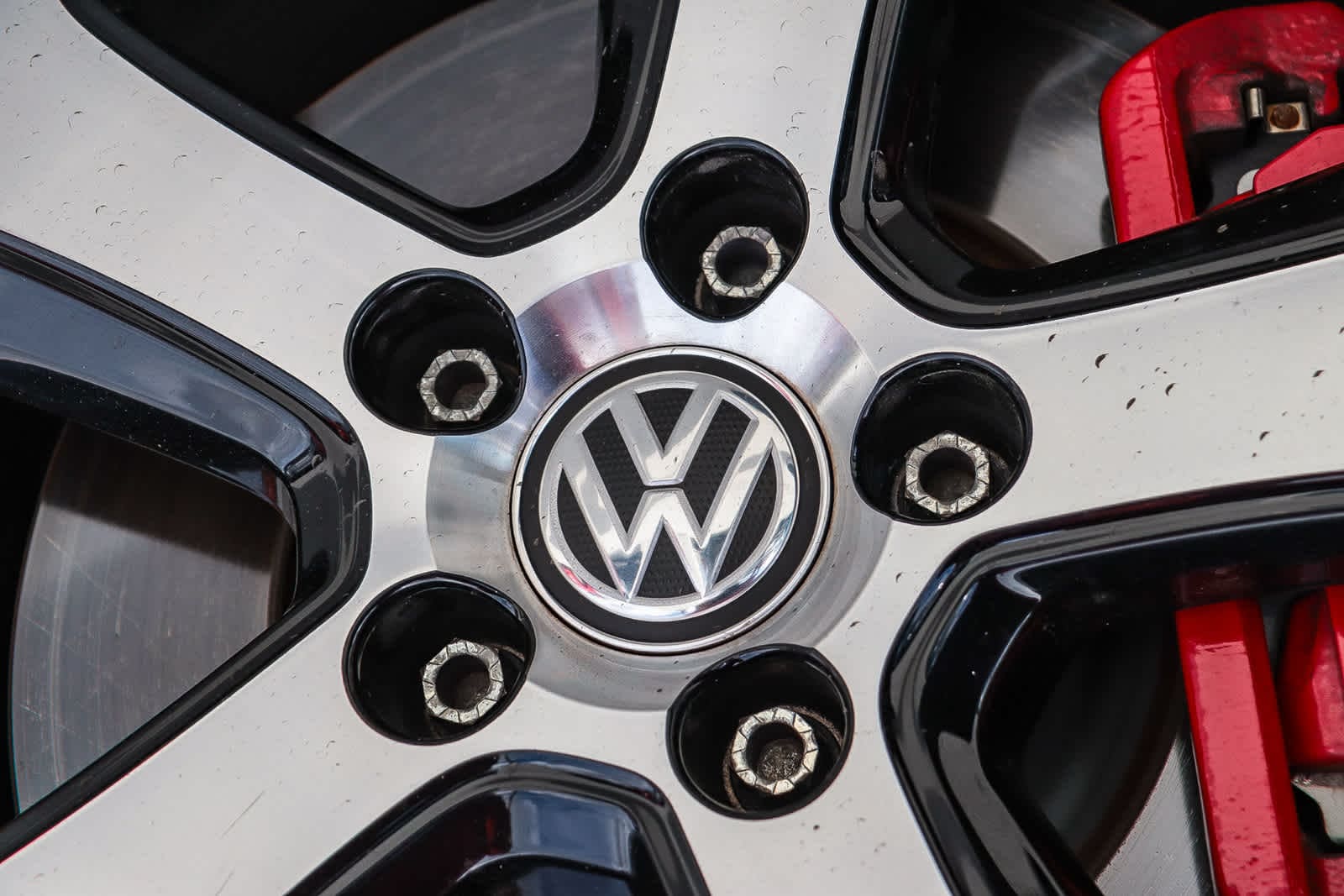 Thumbnail: 2017 Volkswagen Golf - 15