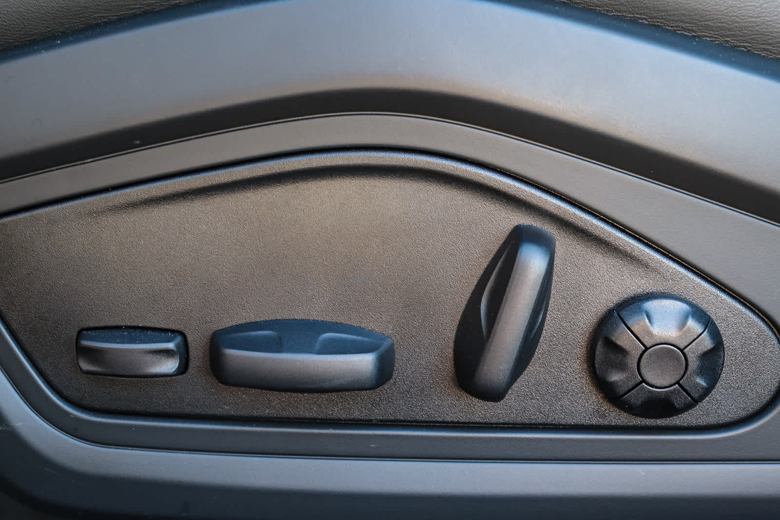 Thumbnail: 2025 Audi RS e-tron GT - 27