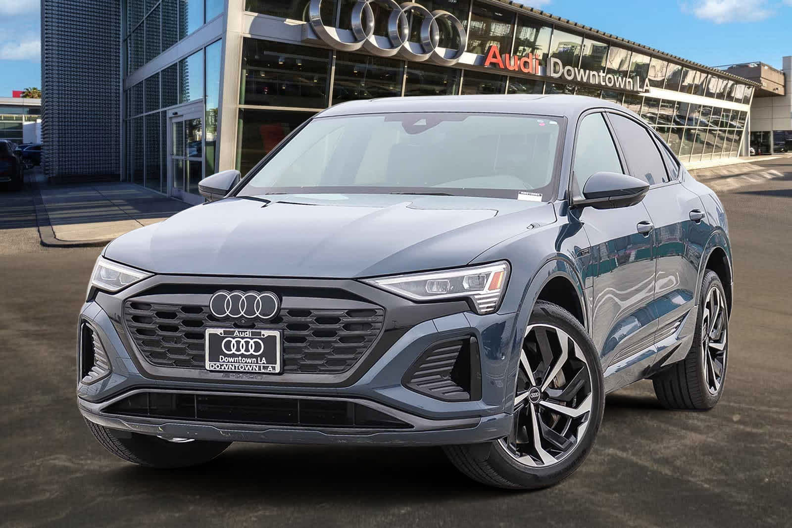 2024 Audi Q8 e-tron Premium Plus -
                  Los Angeles, CA